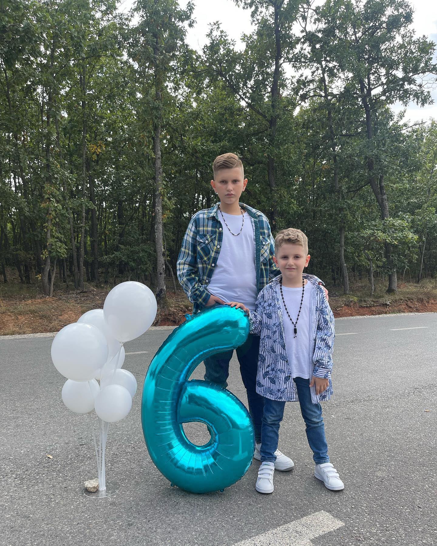 IWERP 6th Birthday Balloon - 40-Inch Blue Number Foil Balloon for Birthday Decor