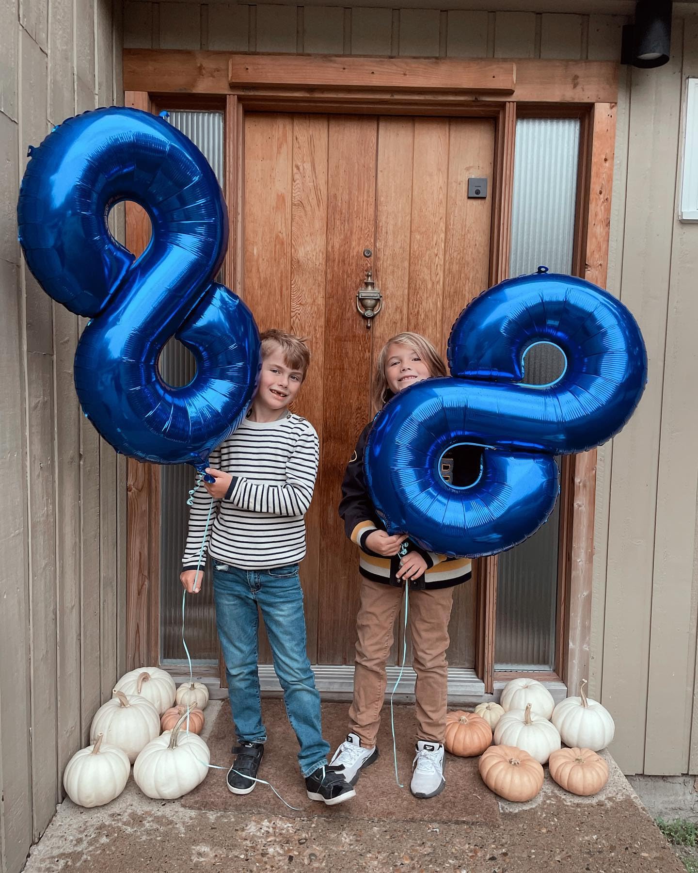 IWERP Metallic Blue Number 5 Balloon 40 Inch – 5th Birthday Decorations, Navy Blue Party Supplies