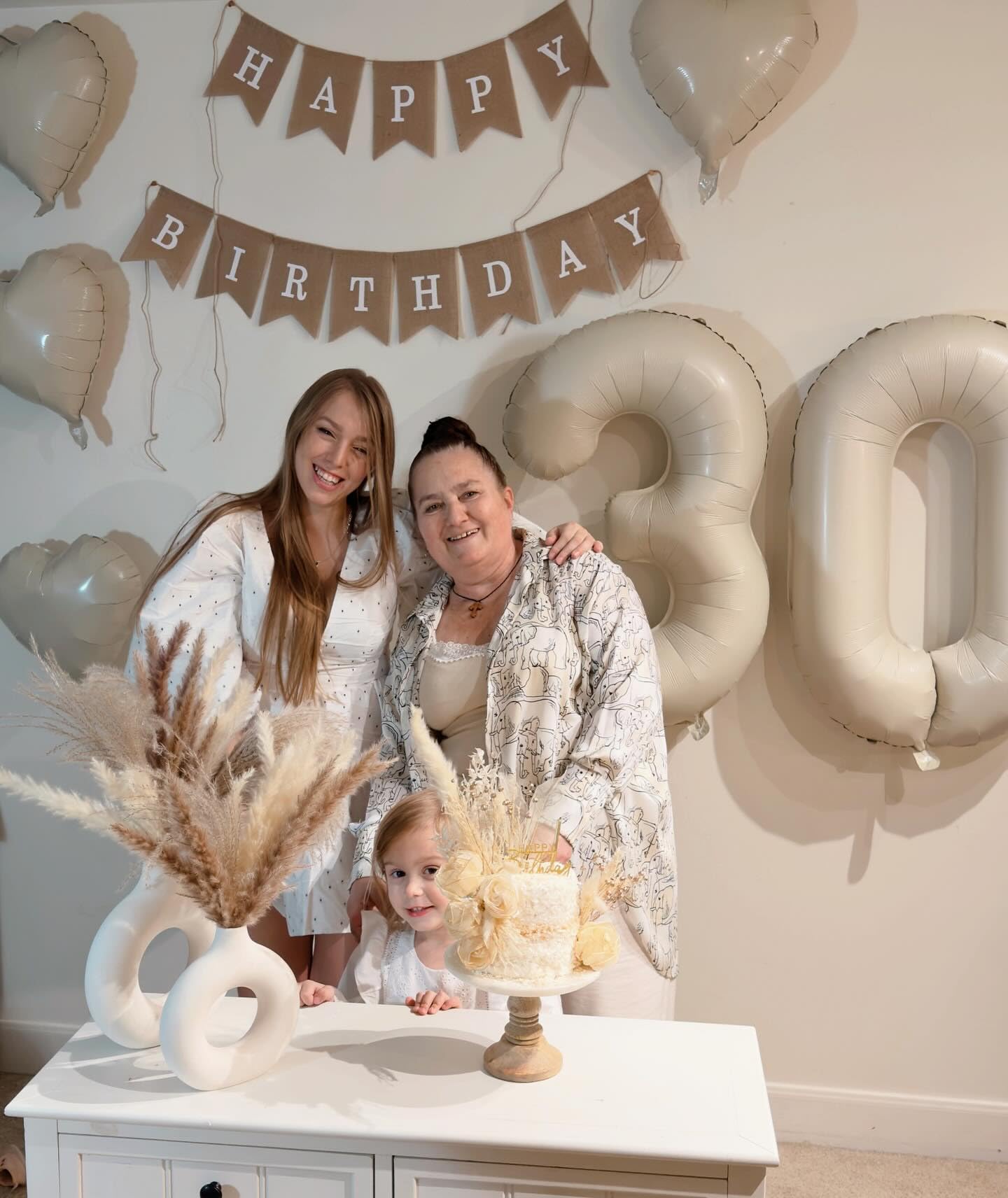 IWERP Cream 30th Birthday Balloon – 40-Inch Cream Number Balloon