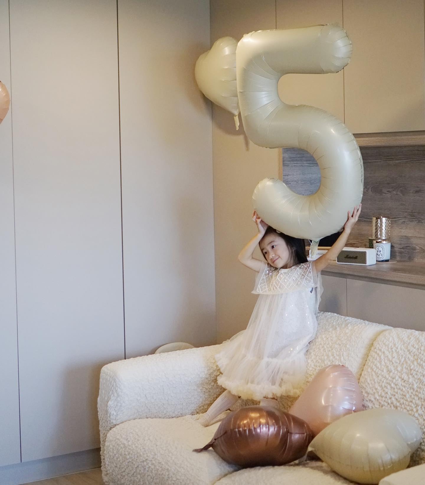 IWERP 50th Birthday Cream Number Balloon - 40-Inch Decor for Men & Women, 50th Anniversary Balloon