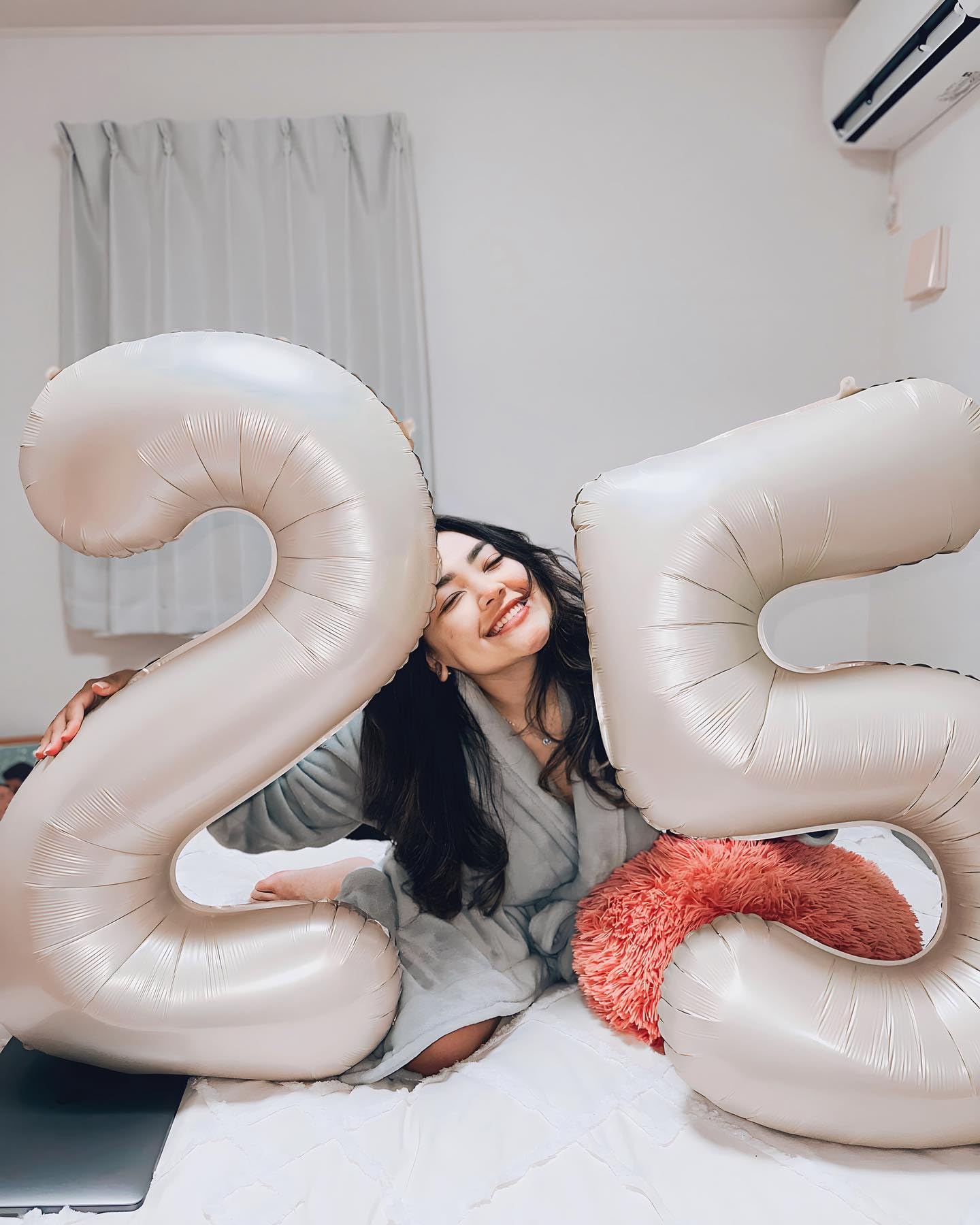 IWERP Cream 25th Birthday Balloon - 40-Inch Cream Number Balloon for 25th Birthday & Anniversary