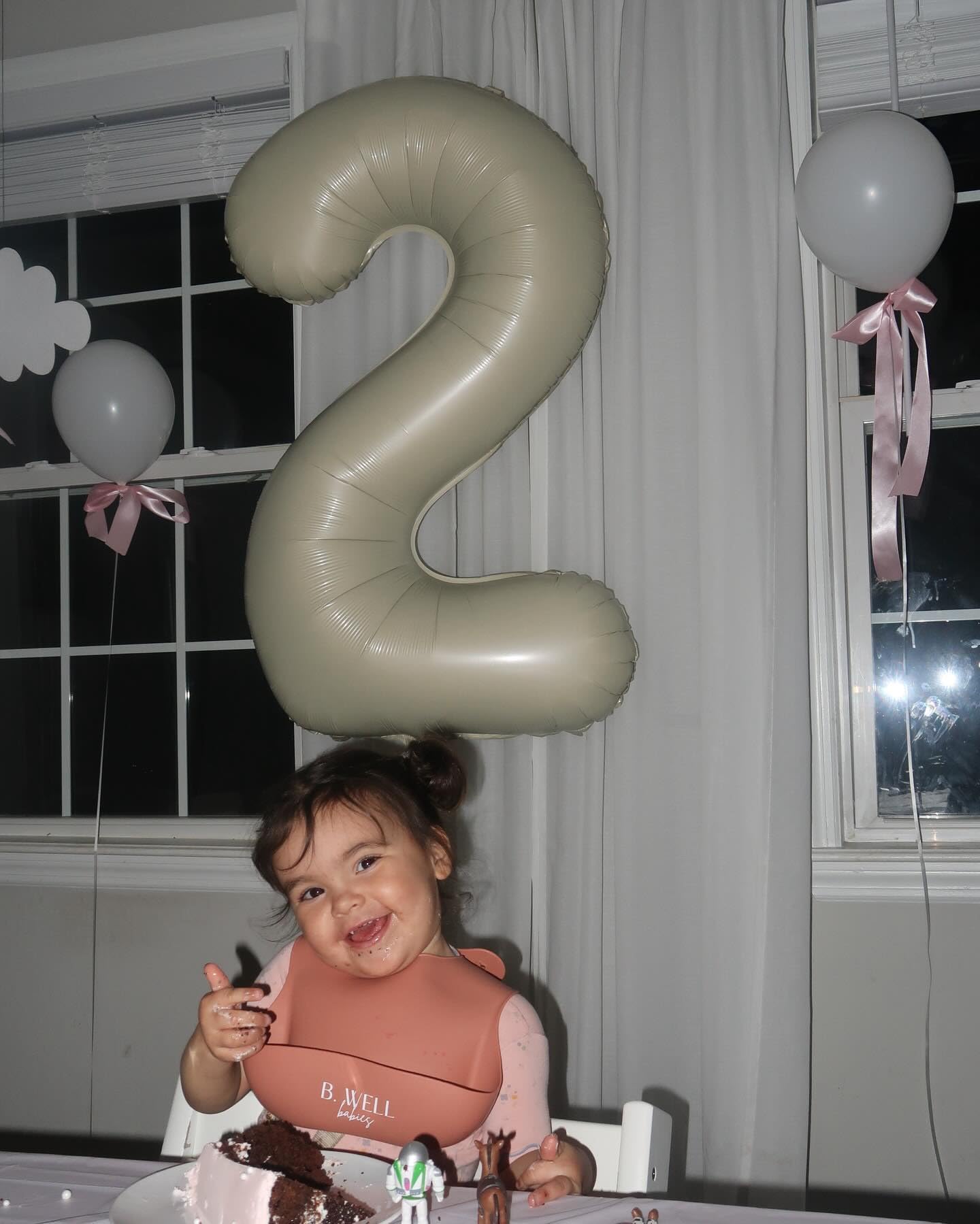 IWERP Cream Number 7 Balloon 40 Inch – 7th Birthday Decorations
