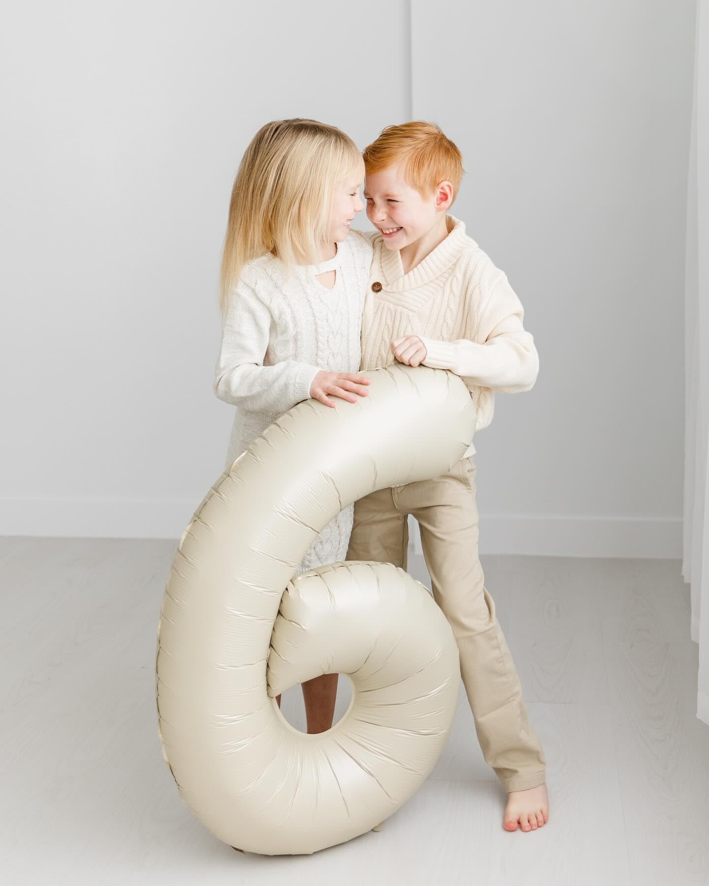 IWERP 40-Inch Cream Number Balloon – 40th Birthday & Anniversary Decorations