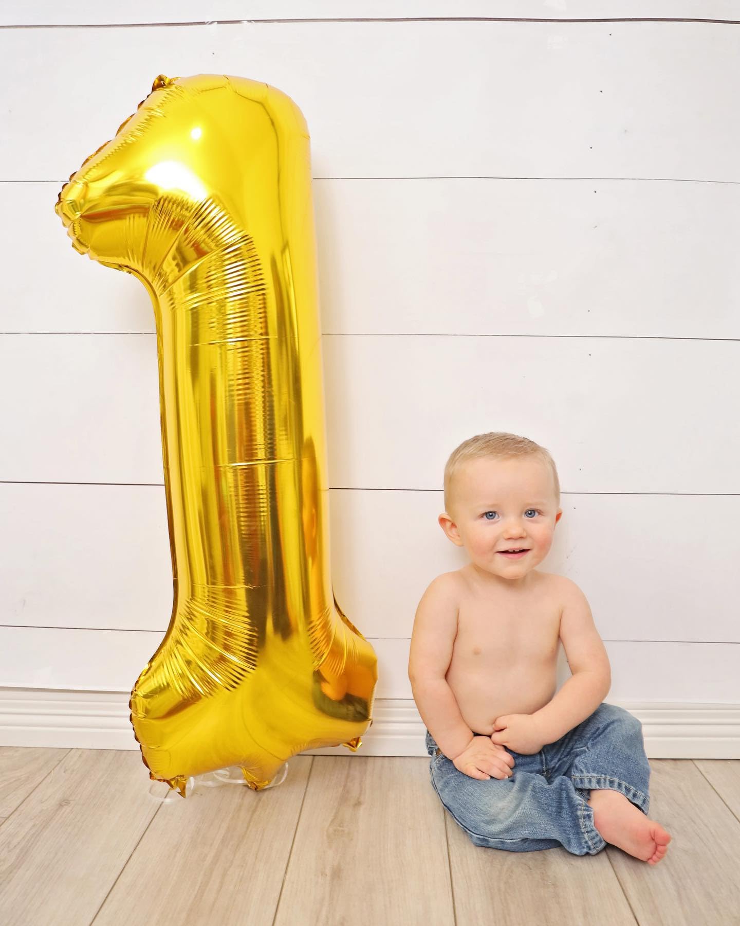 IWERP Gold Number 1 Balloon - 40-Inch First Birthday Party Decor