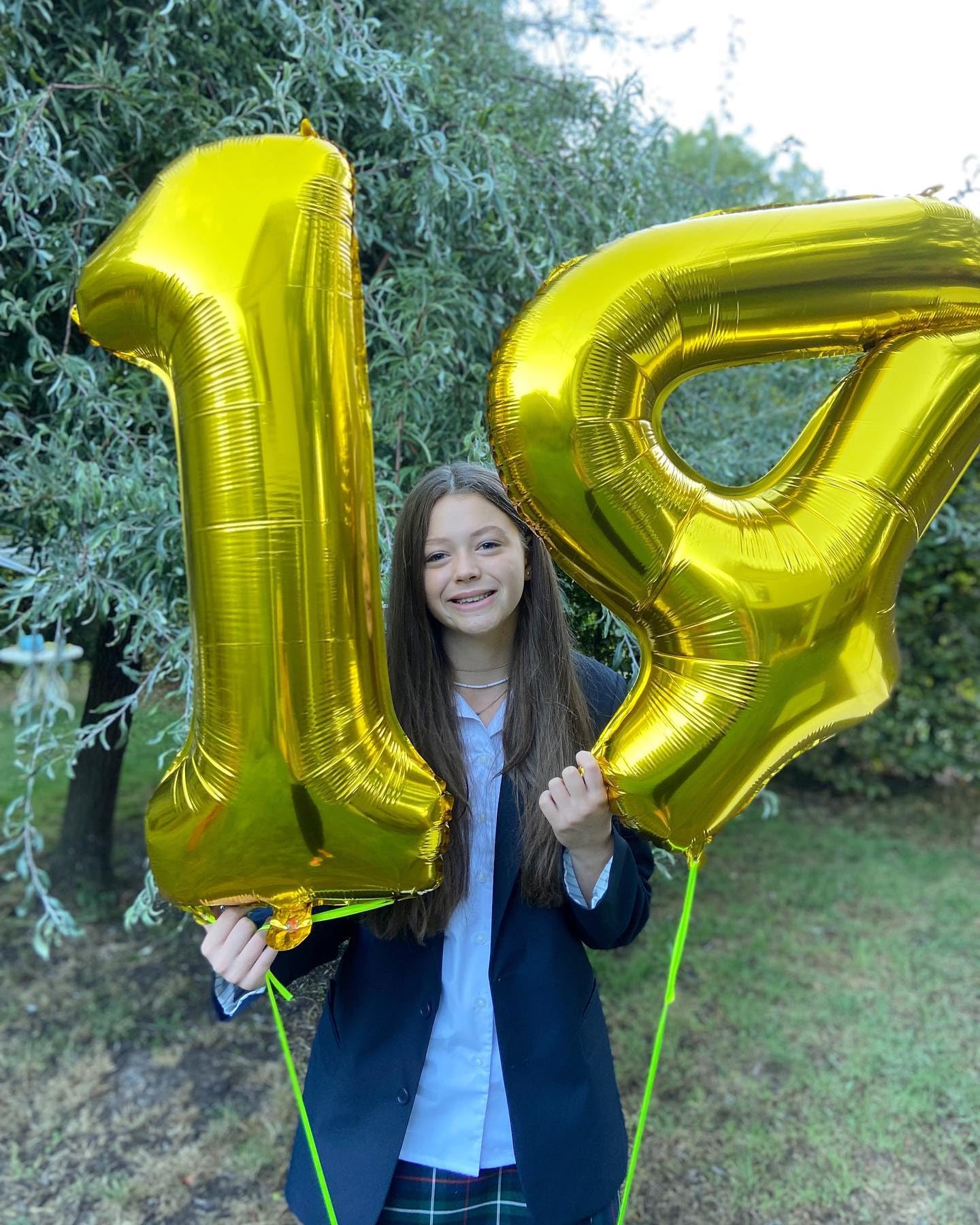 IWERP Gold Number 4 Balloon – 40 Inch 4th Birthday Decorations, Gold Party Supplies