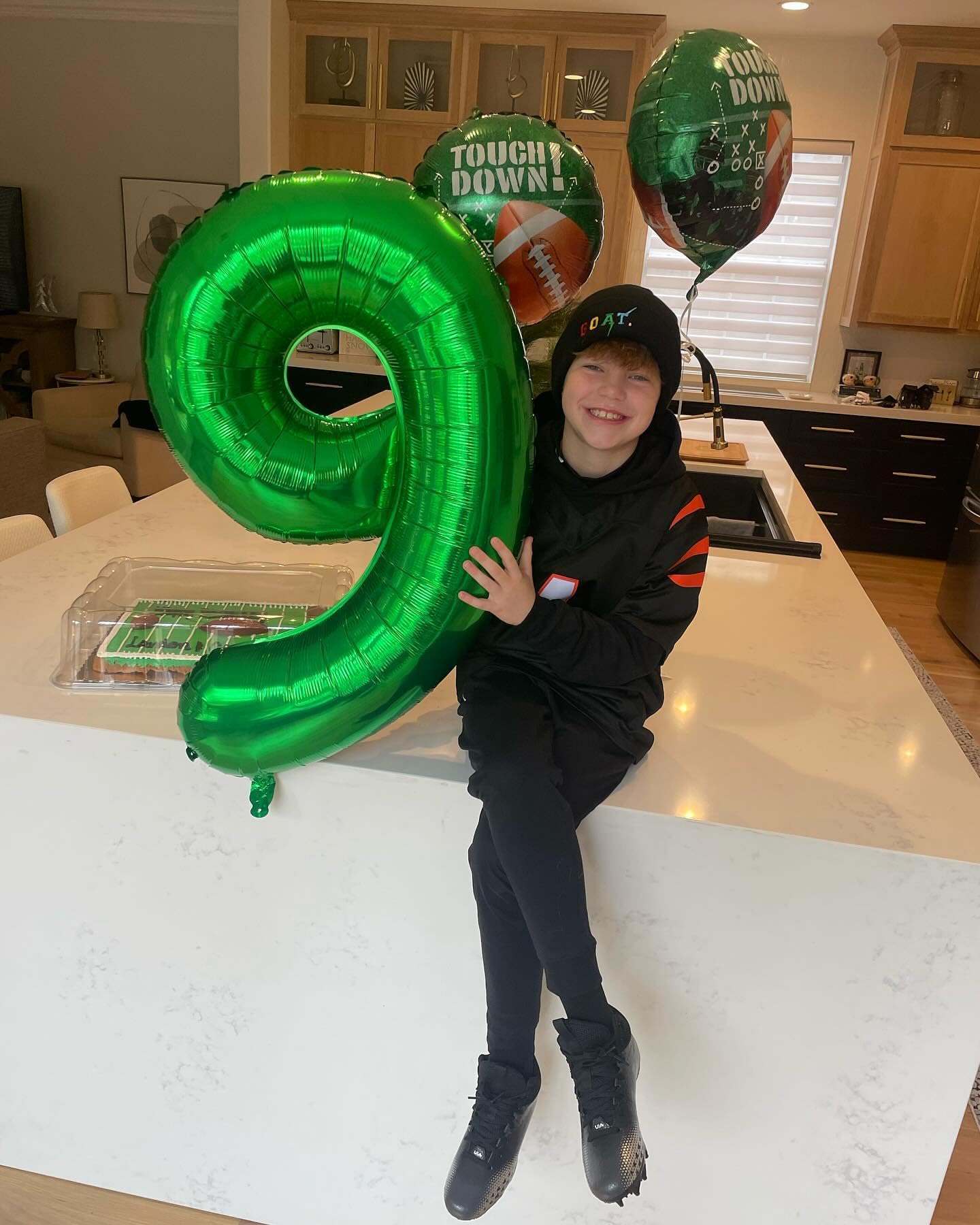 IWERP Green Number 19 Balloon 40 Inch – 19th Birthday Party Decoration