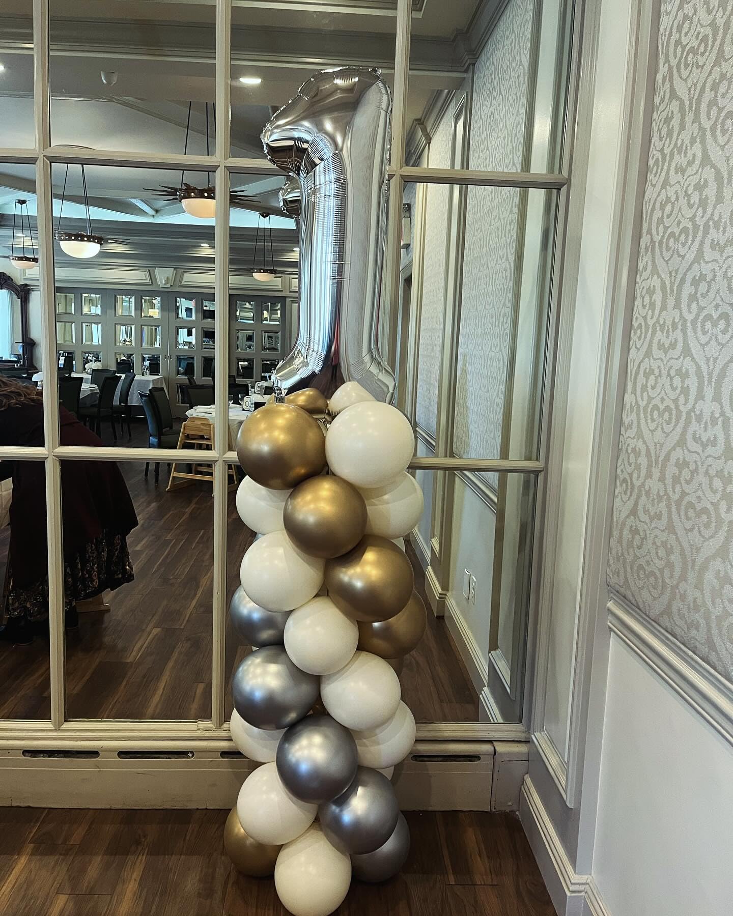 IWERP Silver Number 1 Balloon – 40-Inch First Birthday Decoration
