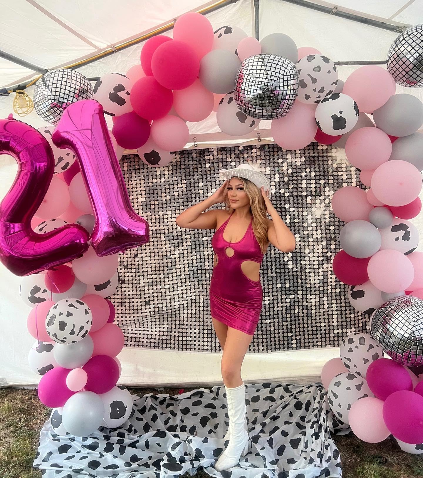 IWERP Hot Pink 4 Balloon – 40-Inch Number Balloon for 4th Birthday