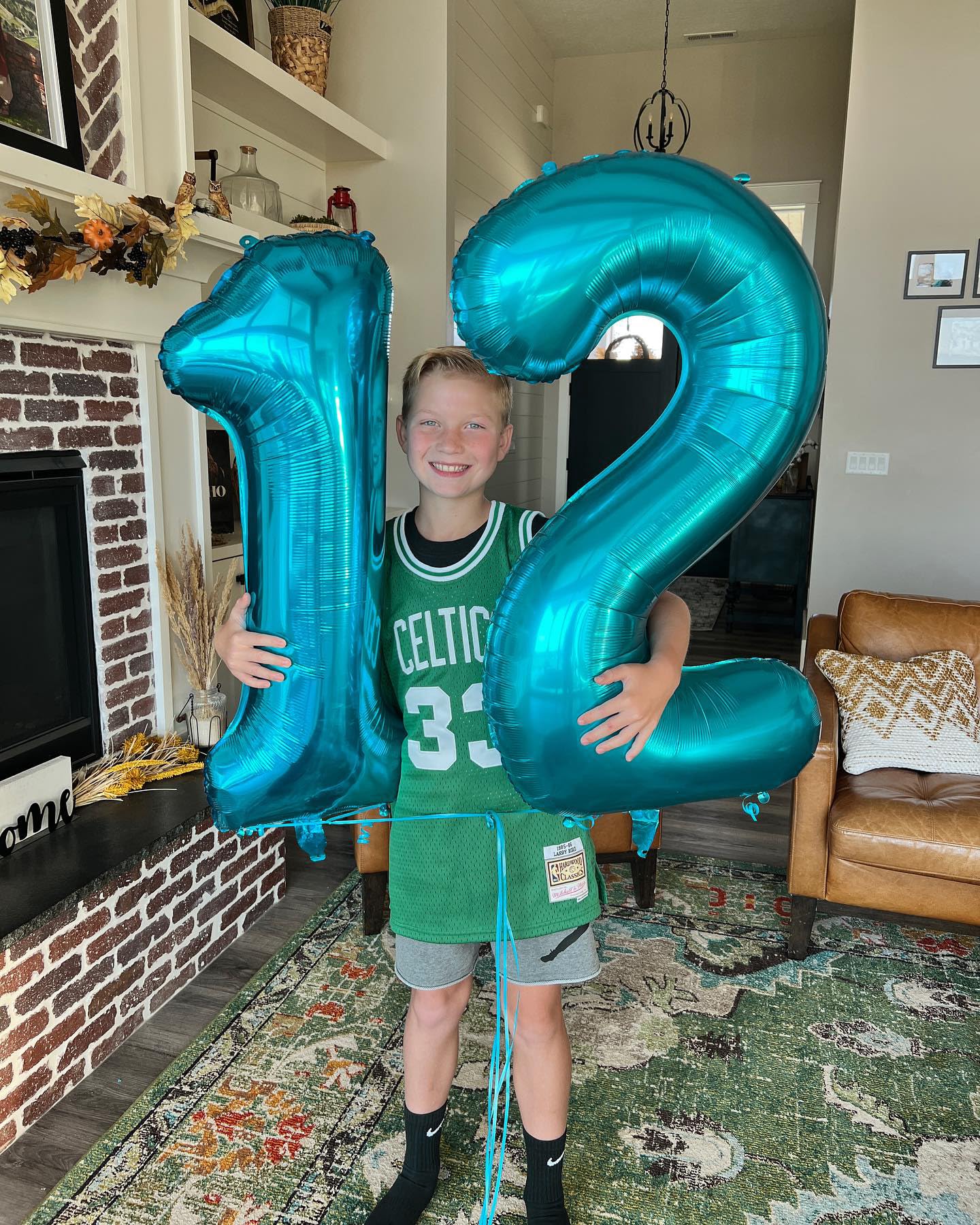 IWERP Light Blue Number 4 Balloon – 40 Inch Fourth Birthday Decor