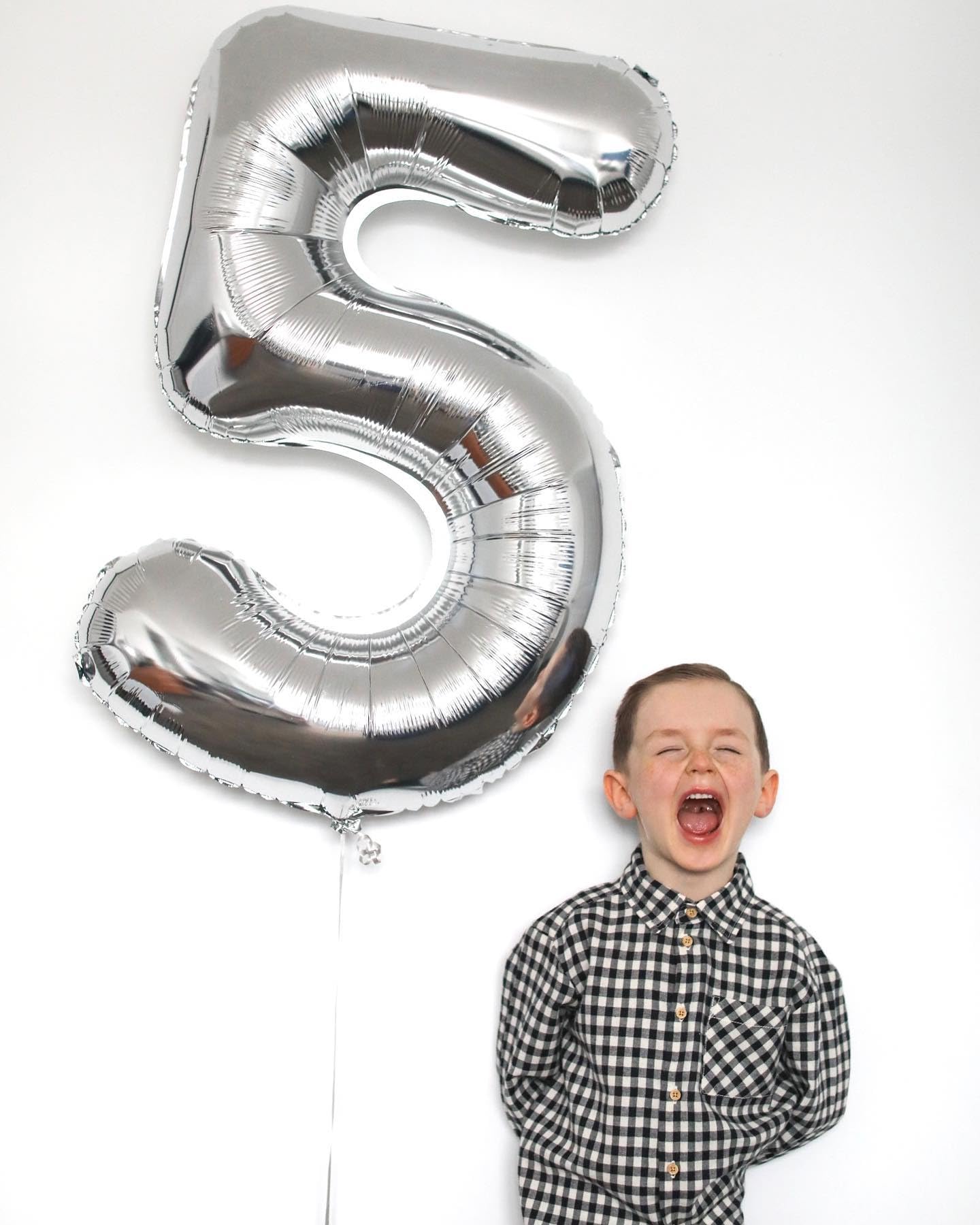 IWERP Silver Number 5 Balloon 40 Inch – 5th Birthday Decorations & Silver Party Supplies
