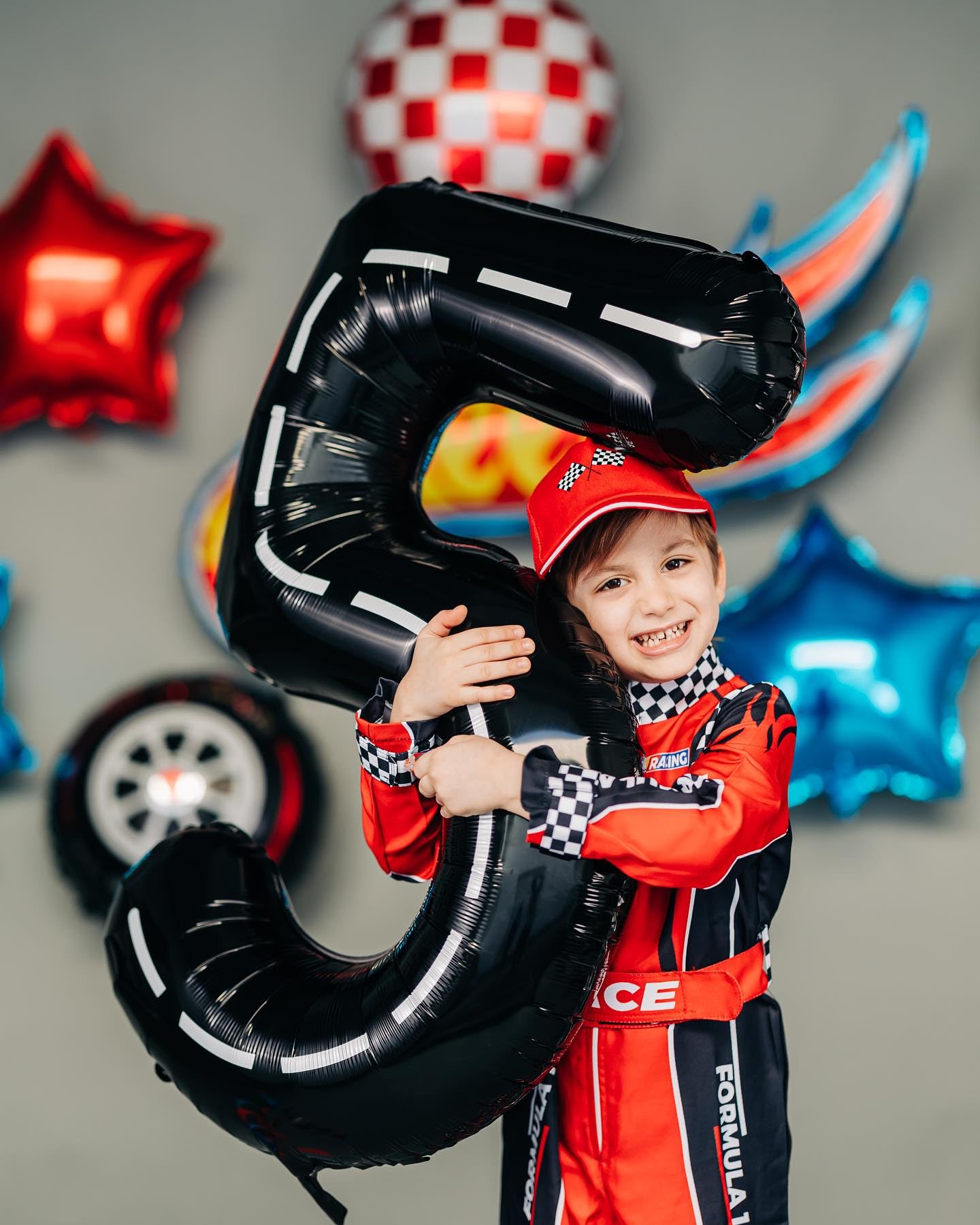 IWERP Race Car Number 5 Balloon – 40-Inch 5th Birthday Decor