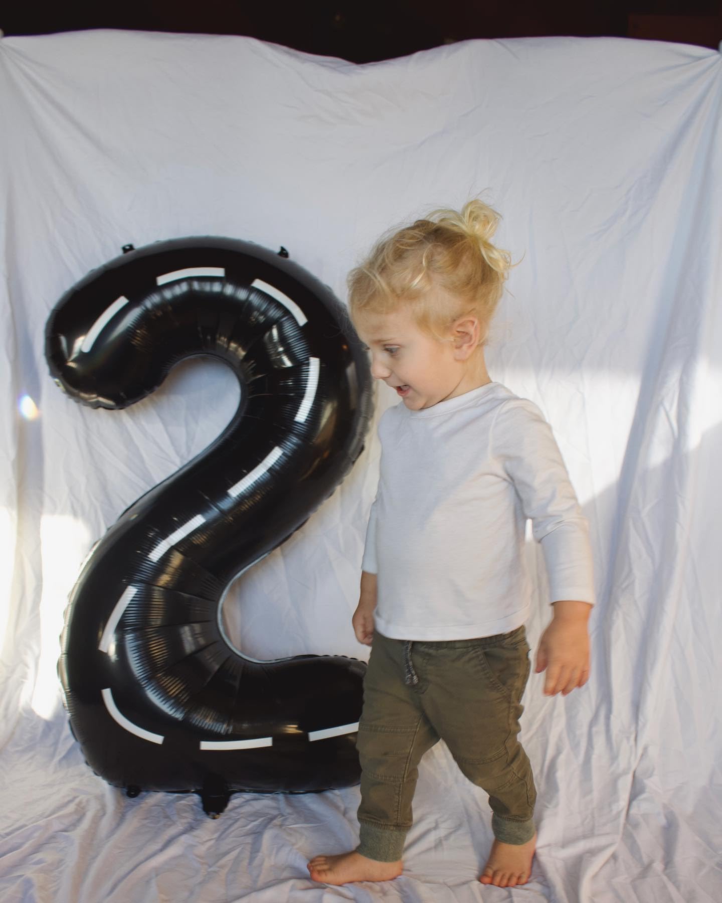 IWERP Race Car Number 5 Balloon – 40-Inch 5th Birthday Decor