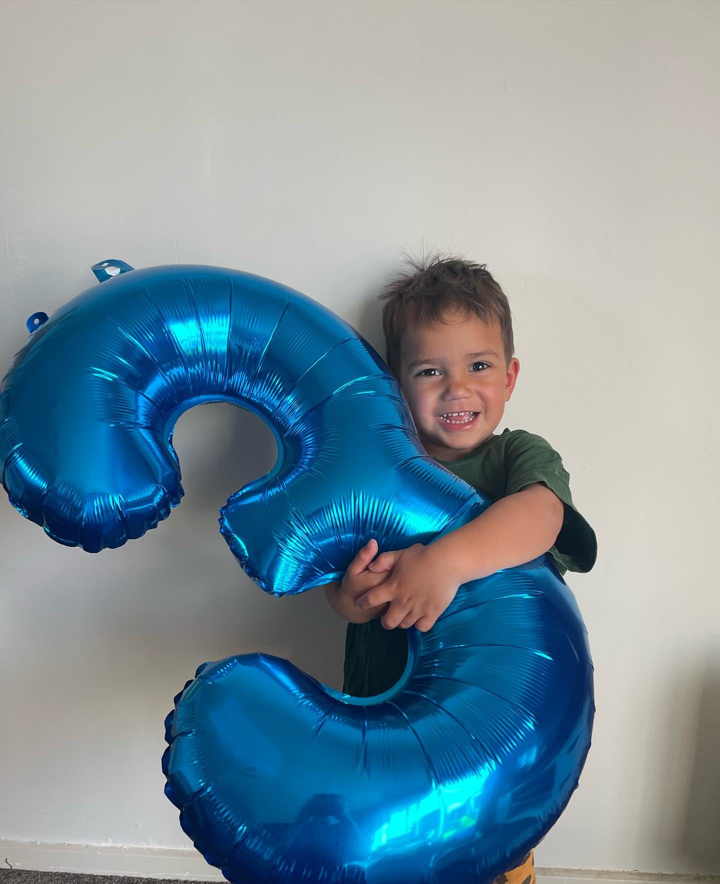 IWERP 40-Inch Metallic Blue 13 Balloon – 13th Birthday & Milestone Celebration Decor