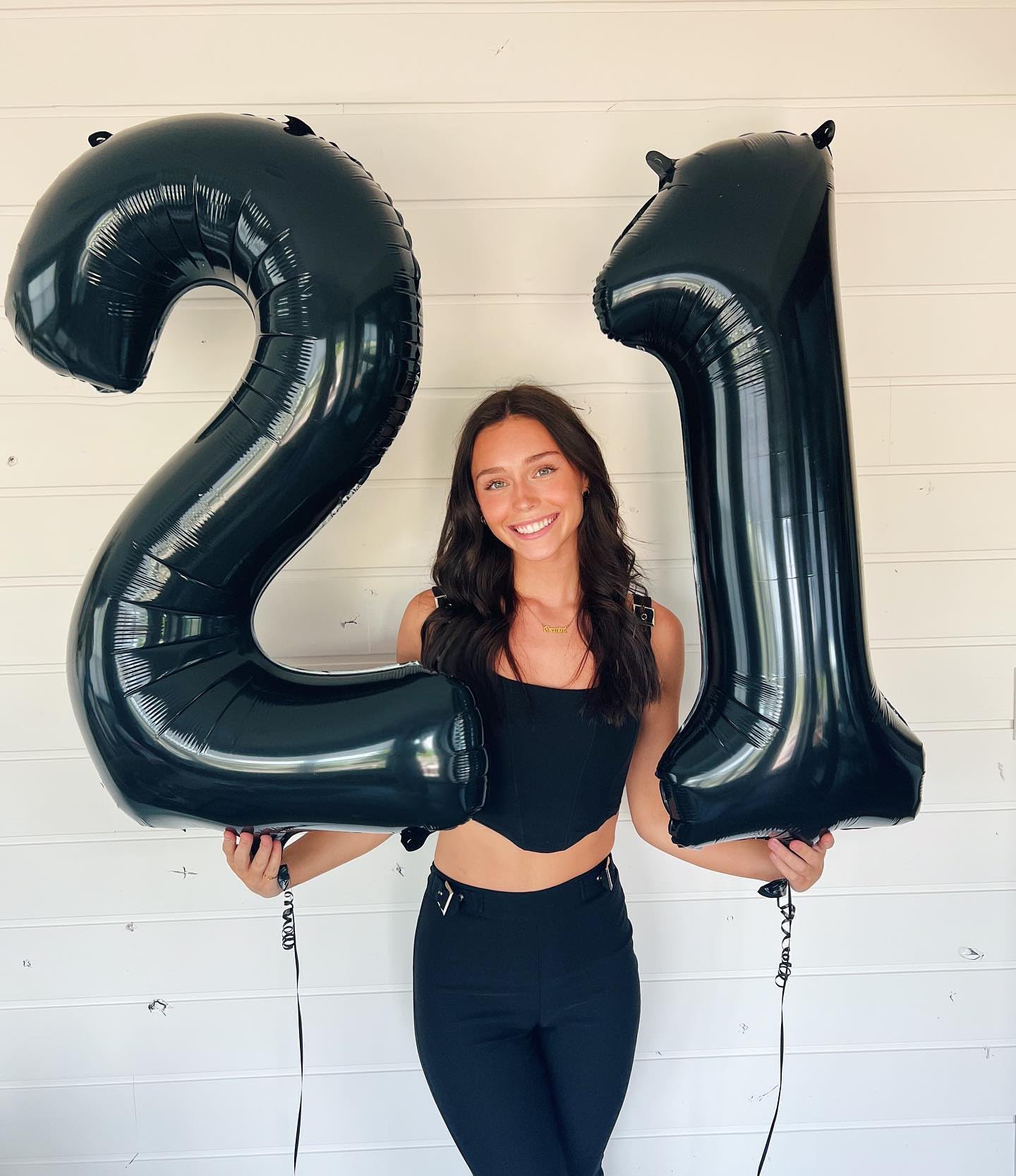 IWERP Black Number 21 Balloon – 40-Inch 21st Birthday Foil Decoration