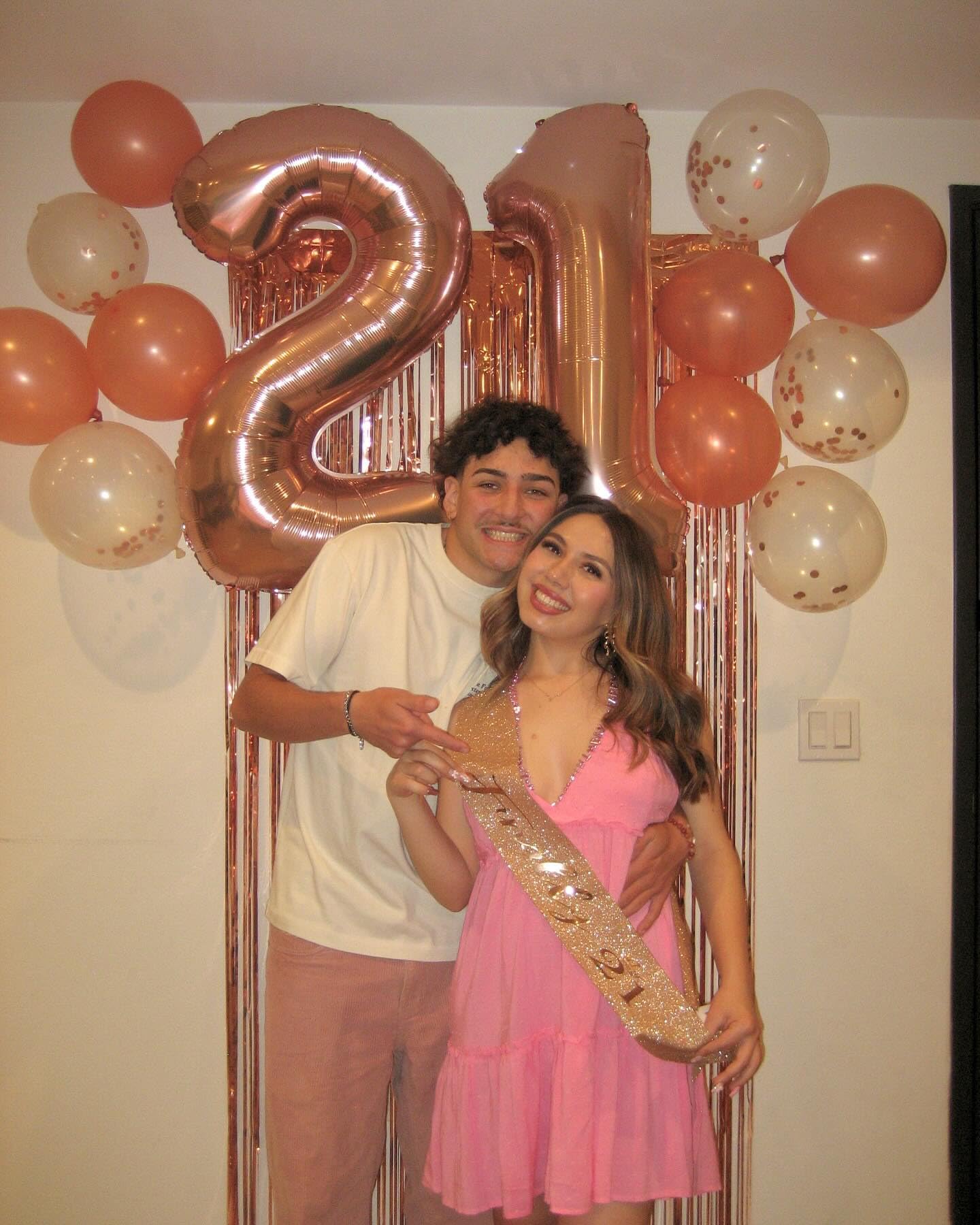 IWERP Rose Gold Number 21 Balloon, 40 Inch – 21st Birthday Decorations