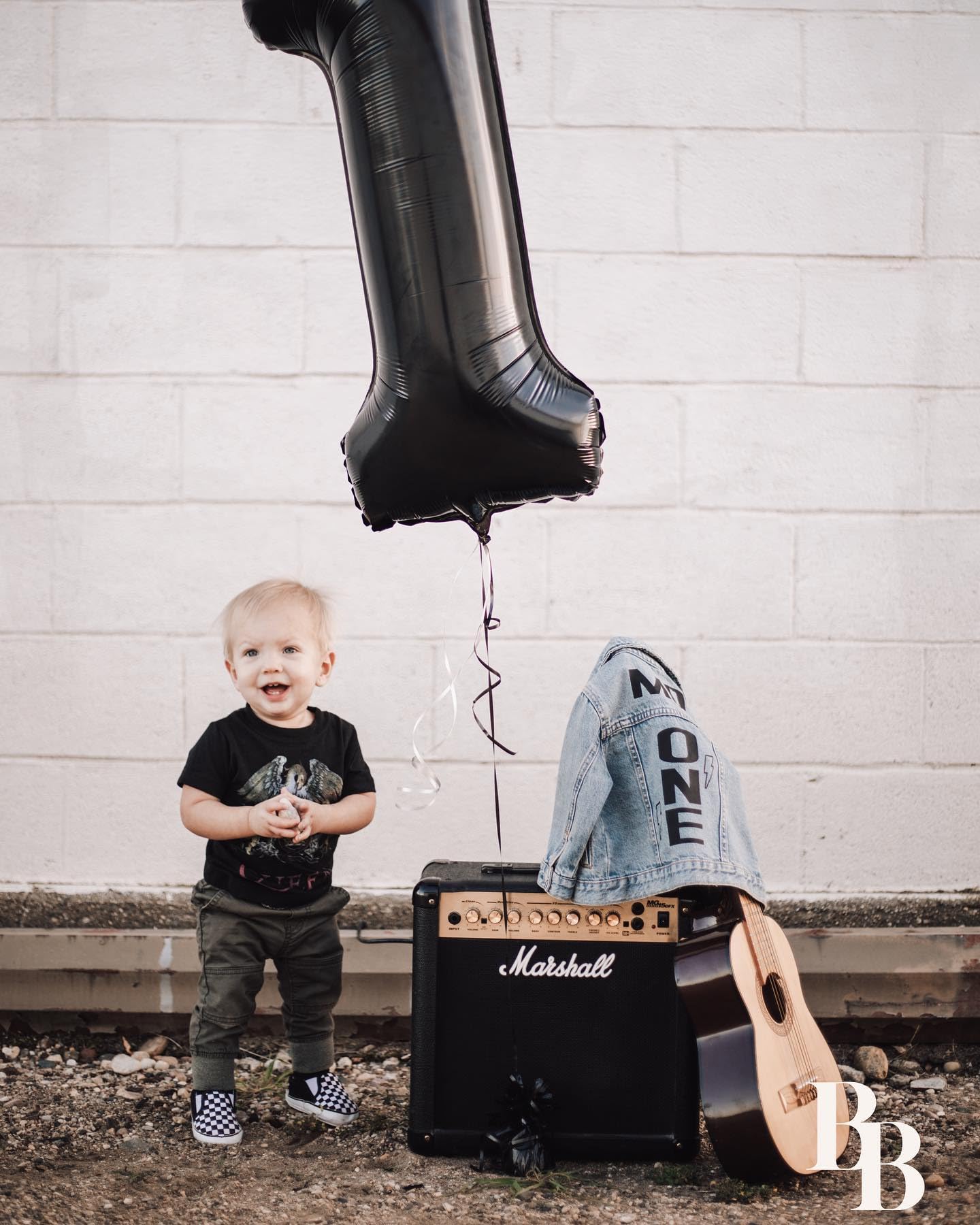IWERP Black Number 17 Balloon — 40 Inch 17th Birthday Decorations