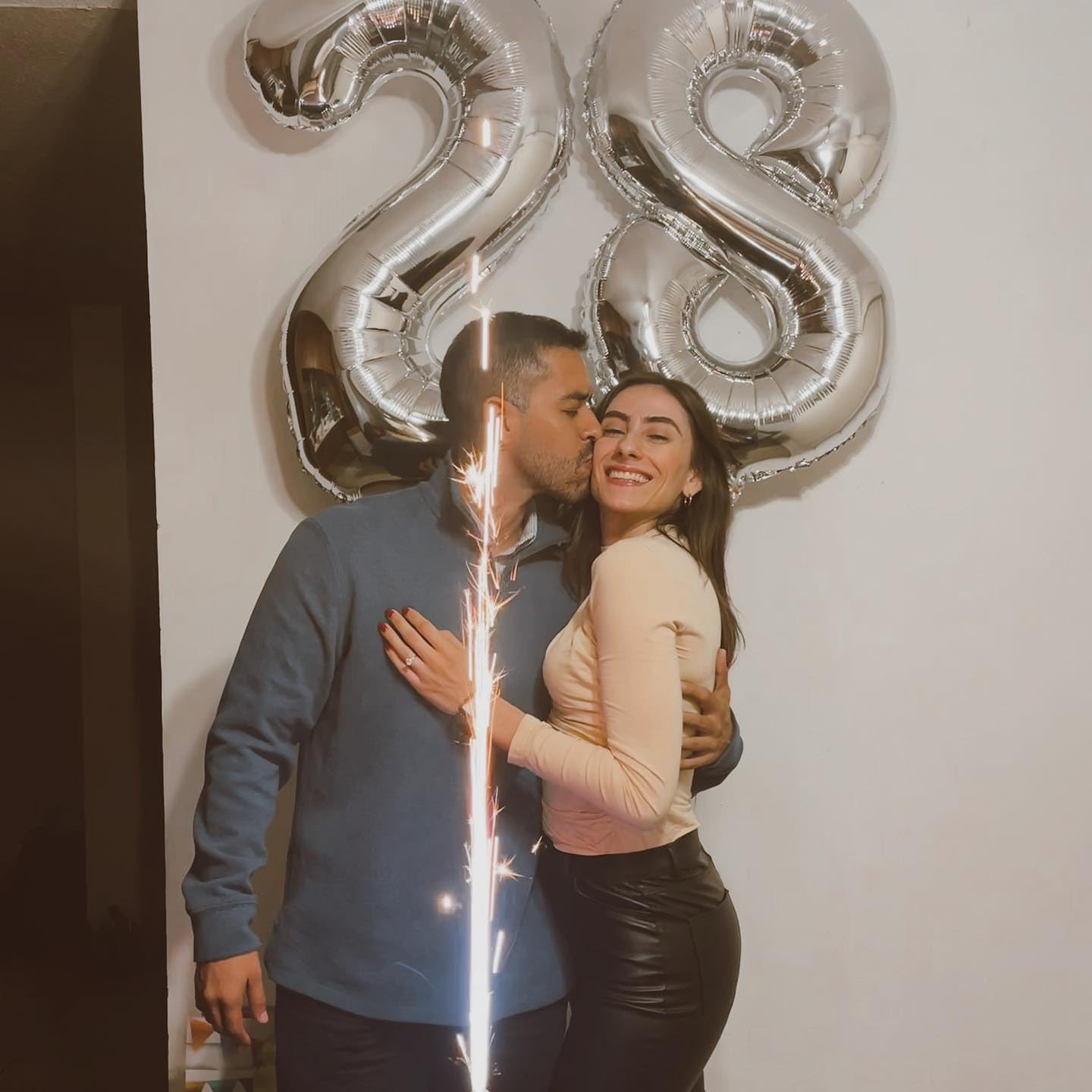 IWERP Silver Number 8 Balloon — 40-Inch Giant 8th Birthday Foil Balloon