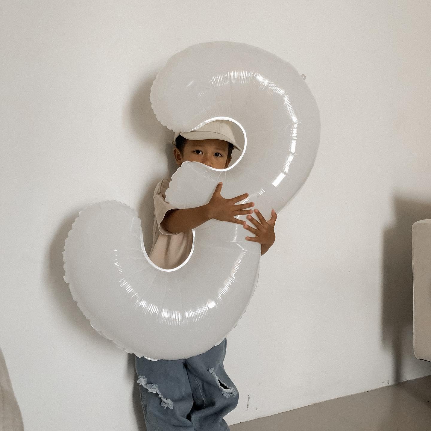 IWERP White Number 5 Balloon 40 Inch – 5th Birthday Decor & Party Supplies