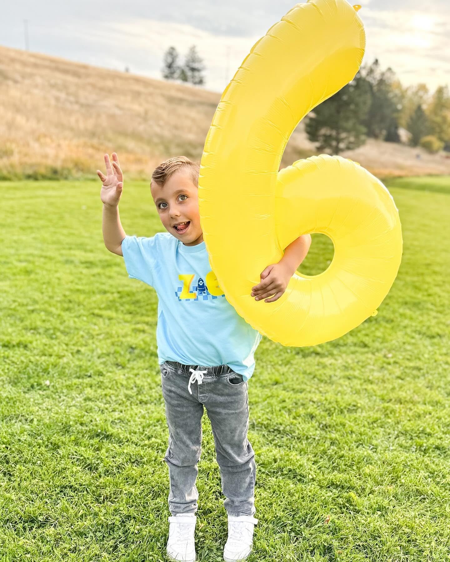 IWERP Yellow Number 5 Balloon 40 Inch – 5th Birthday Decorations
