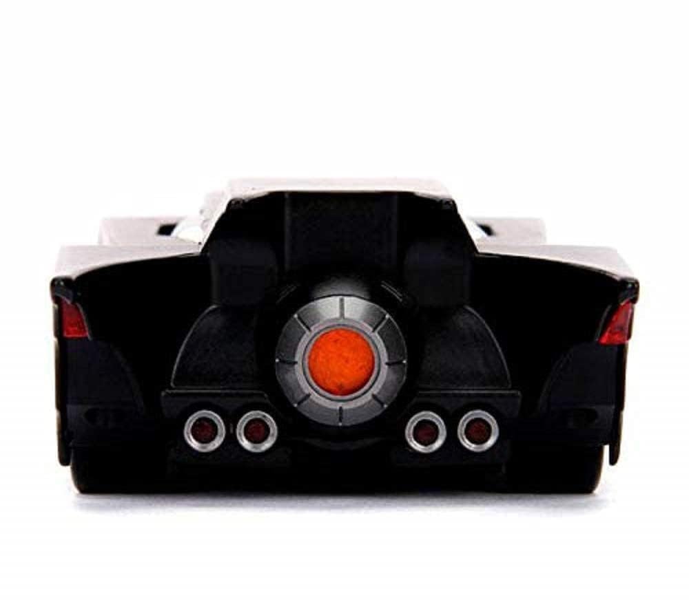 Jada Toys 1:24 Batman Animated Series Batmobile Die-Cast Car with 2.75-inch Batman Figure