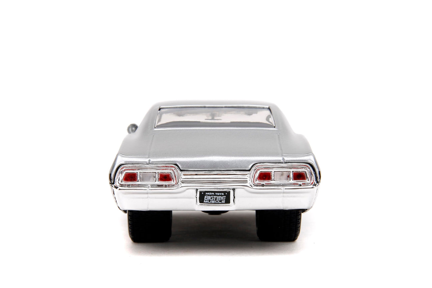Jada Toys BigTime Muscle 1:24 1967 Chevrolet Impala SS – Opening Doors, Hood, Trunk & Rubber Tires (Candy Silver/Black)