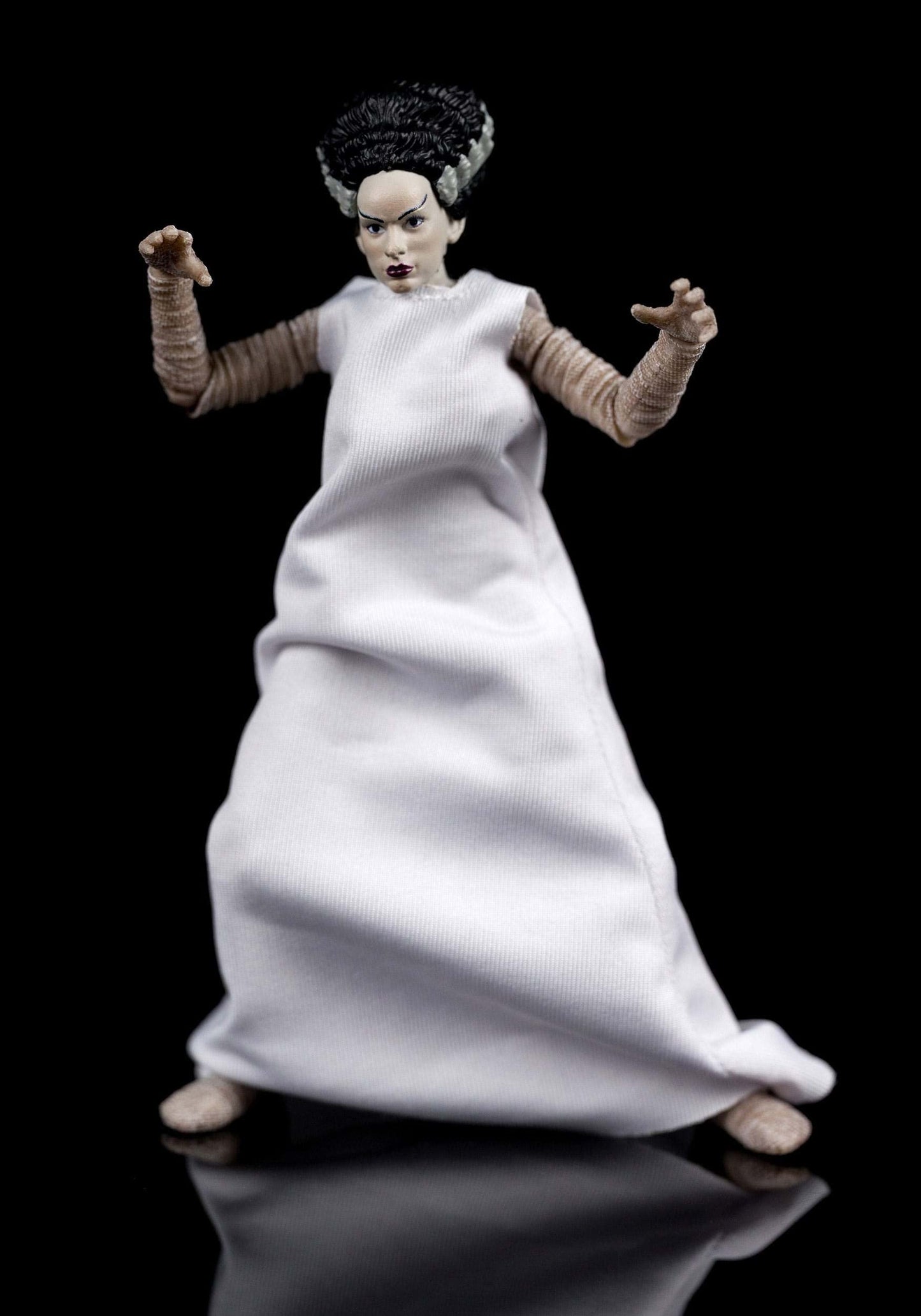 Jada Toys Bride of Frankenstein 6-Inch Action Figure | Universal Monsters Licensed Collectible