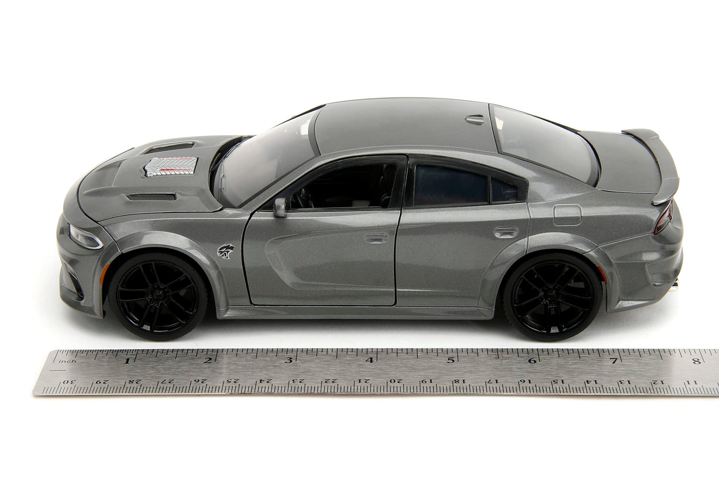 Jada Fast & Furious 1:24 Dom's 2021 Dodge Charger SRT Hellcat Die-Cast Car