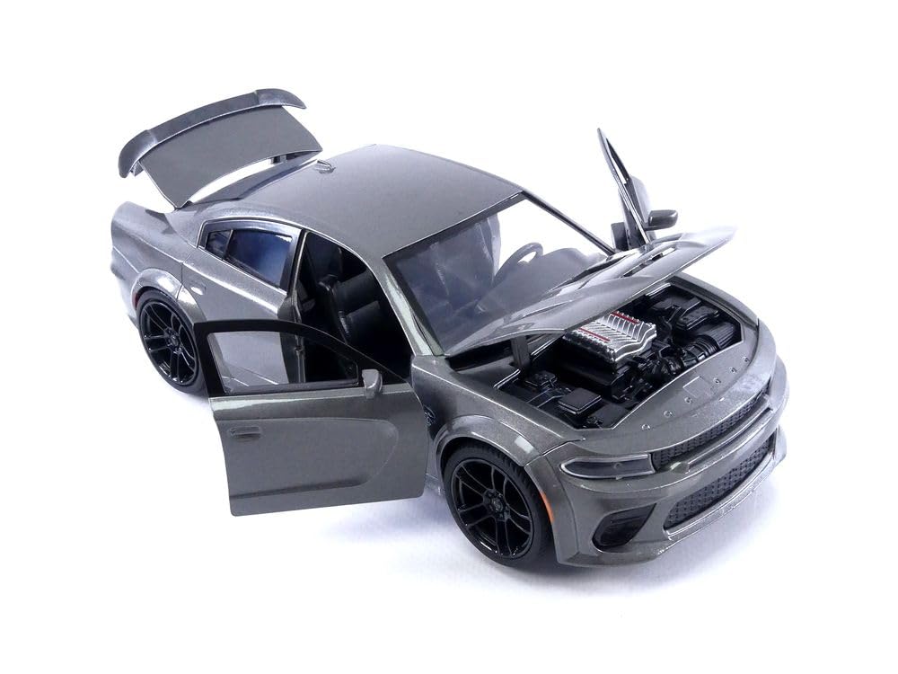 Jada Fast & Furious 1:24 Dom's 2021 Dodge Charger SRT Hellcat Die-Cast Car