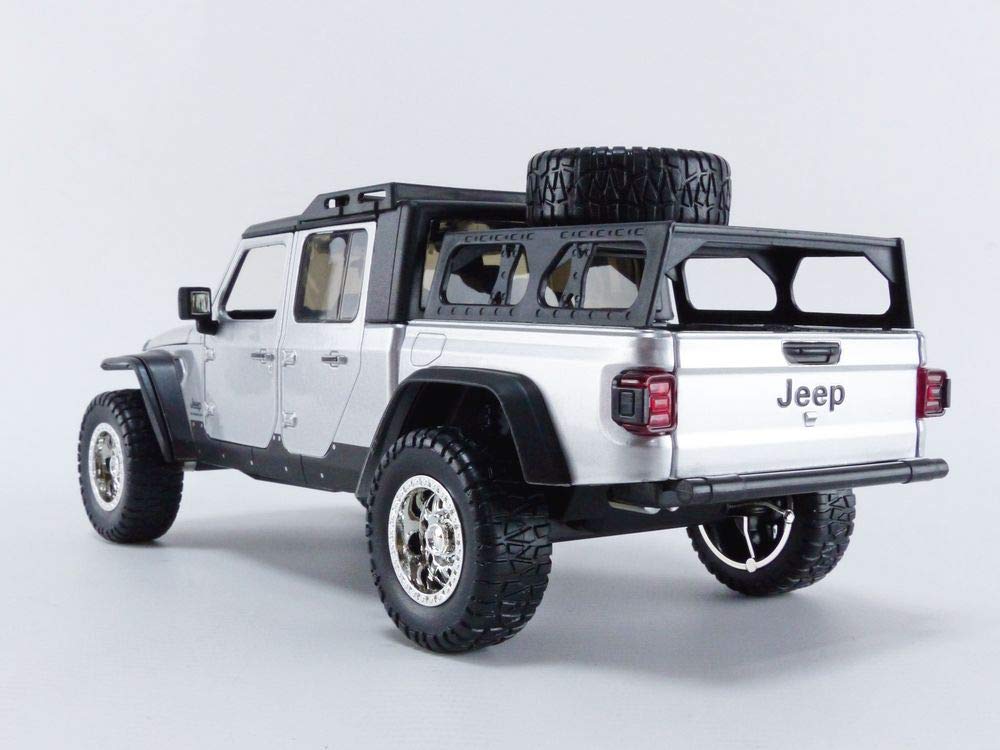 Jada Toys Fast & Furious F9 1:24 Jeep Gladiator Die-Cast Car | Collectible for Fans