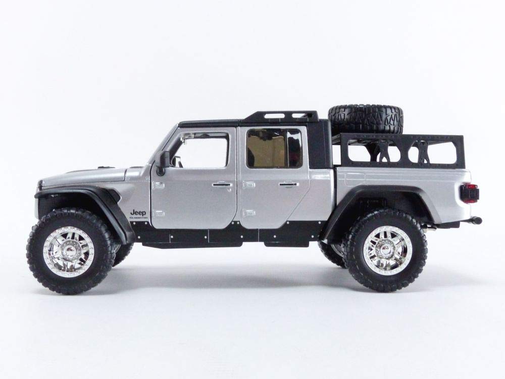 Jada Toys Fast & Furious F9 1:24 Jeep Gladiator Die-Cast Car | Collectible for Fans