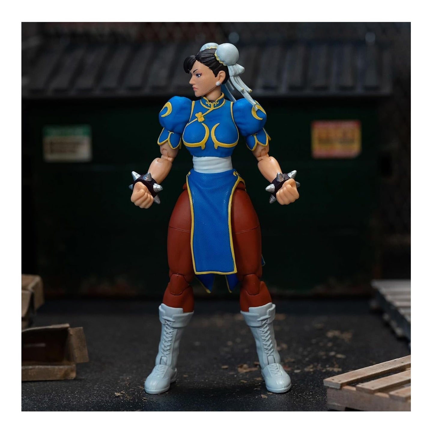 Jada Street Fighter II Chun-Li 6-inch Action Figure - Official Capcom Licensed Collectible