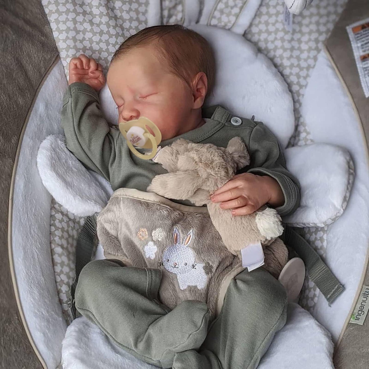 JIZHI Lifelike Reborn Boy Doll — 17-Inch Soft Body Realistic Newborn with Accessories