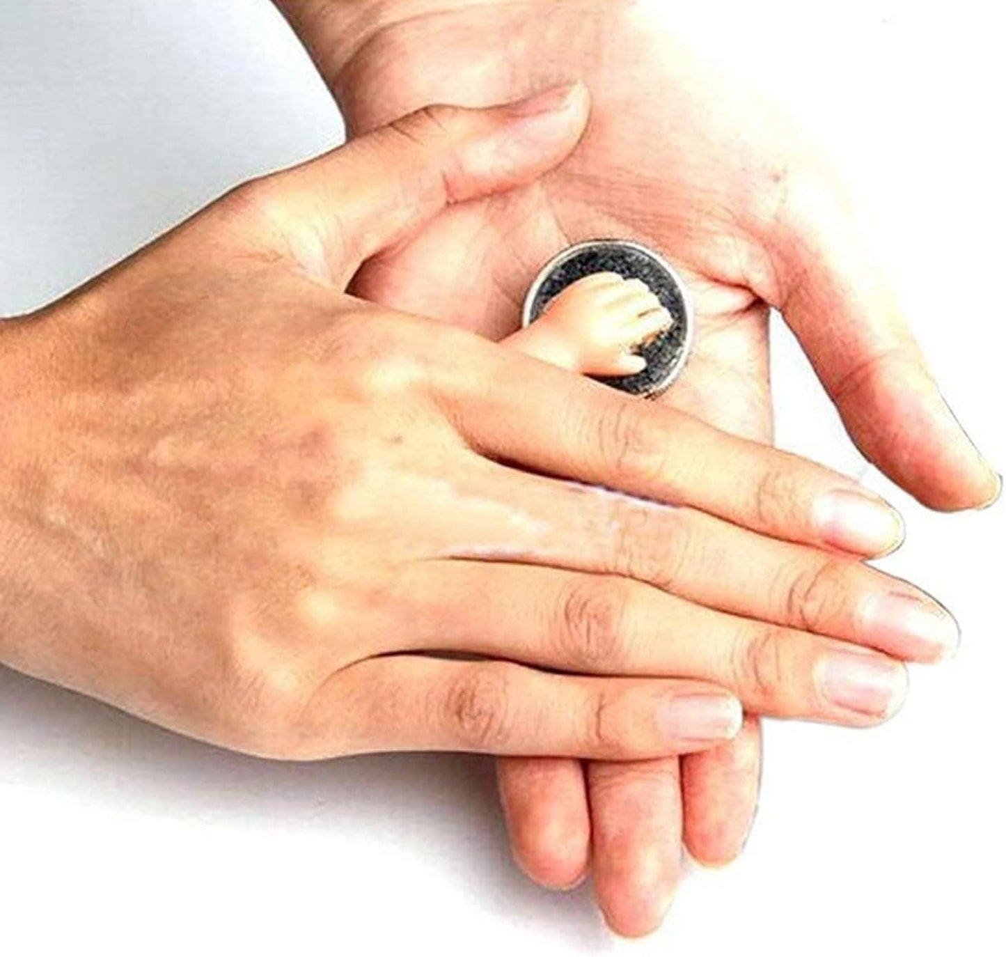 JJLFresheners Little Hand Coin Disappeared Trick Tool – Close-Up Magic Props
