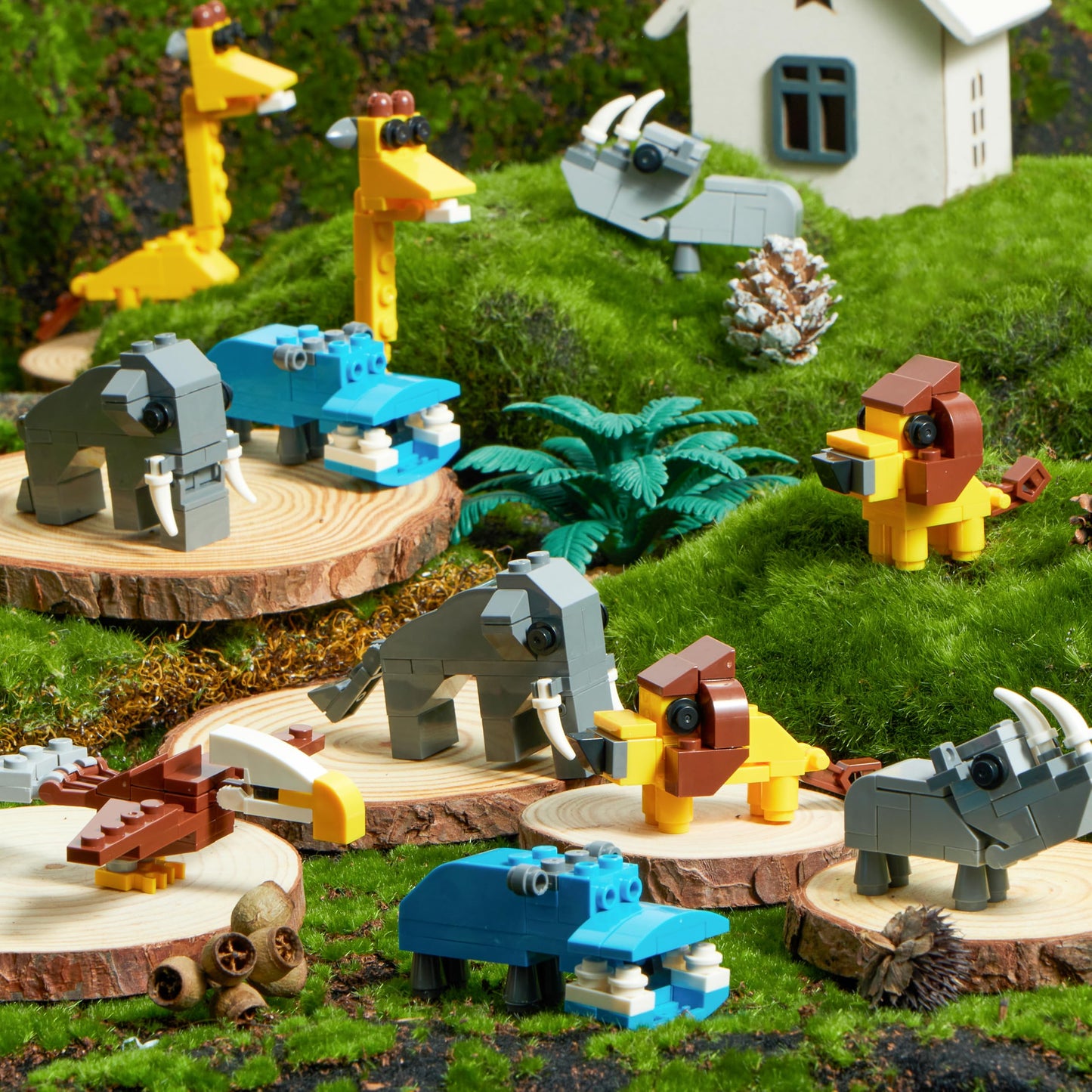 JOYIN 24 Safari Animal Valentine Cards with Building Blocks – Party Favors & Classroom Prizes