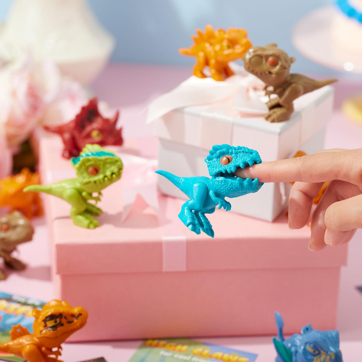 JOYIN 24 Pcs Valentine's Day Cards with Movable Dinosaur Toys – 12 Designs, Classroom Favors