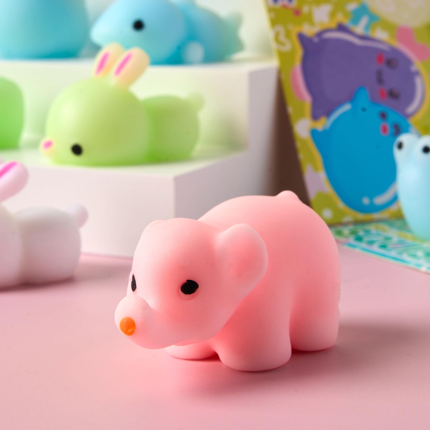 JOYIN 28-Pack Valentines Day Gifts for Kids – Kawaii Mochi Squishy Toys & Card Set