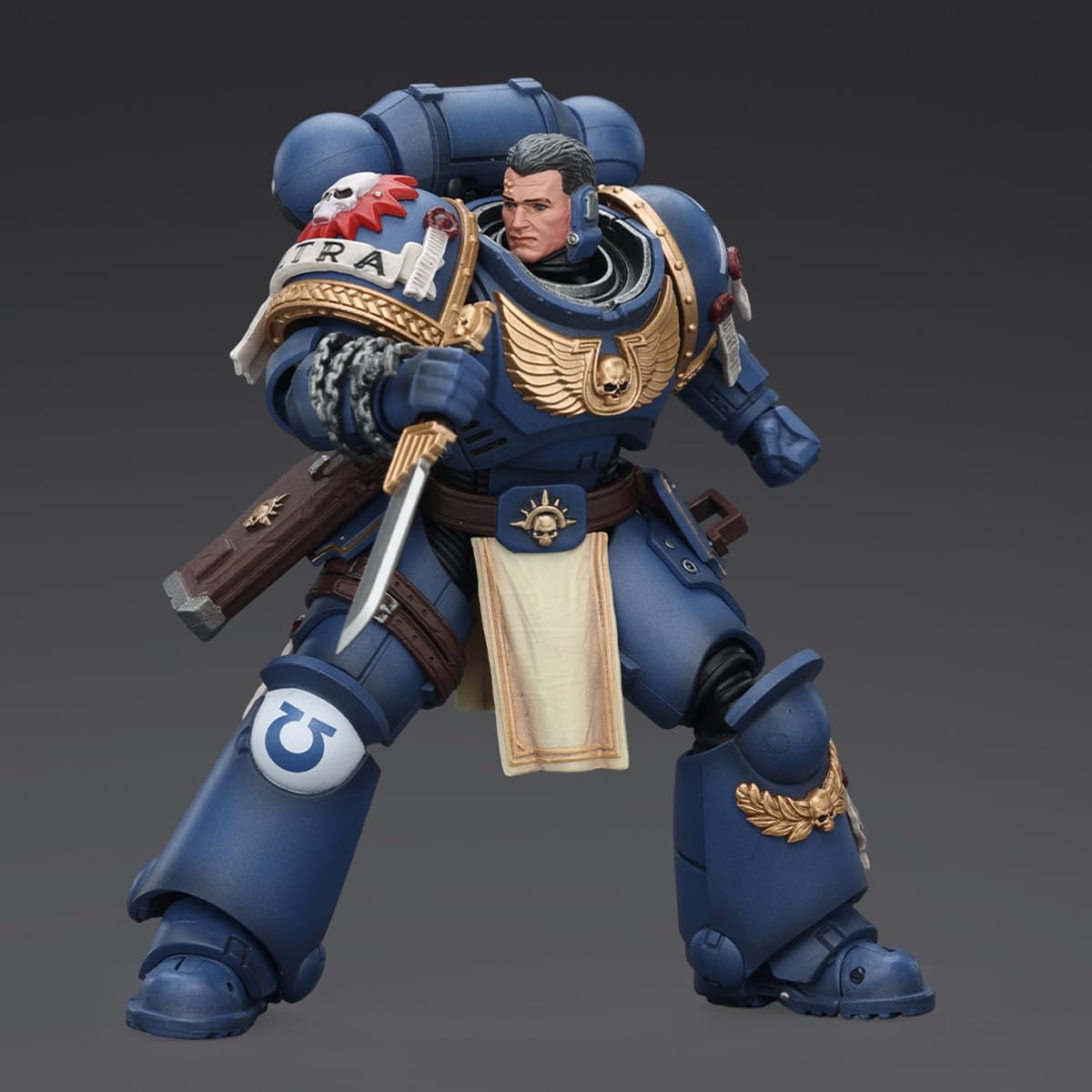 JOYTOY Warhammer 40K Ultramarines Titus 1/18 Action Figure – Laurels of Victory (4.8in)