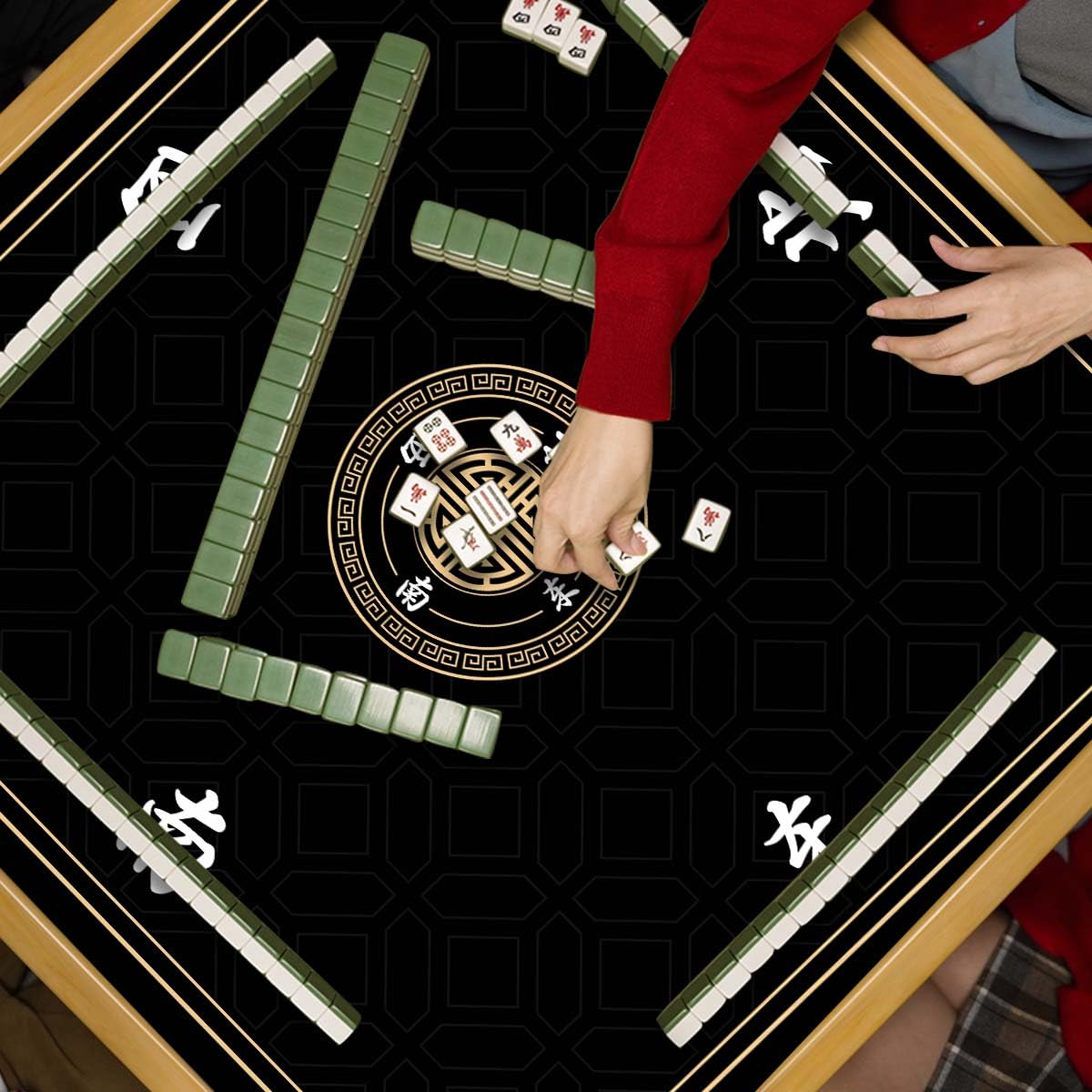 JUFORHQC Mahjong Mat - 31.5-Inch Non-Slip, Noise-Reducing Table Mat with Dual Storage