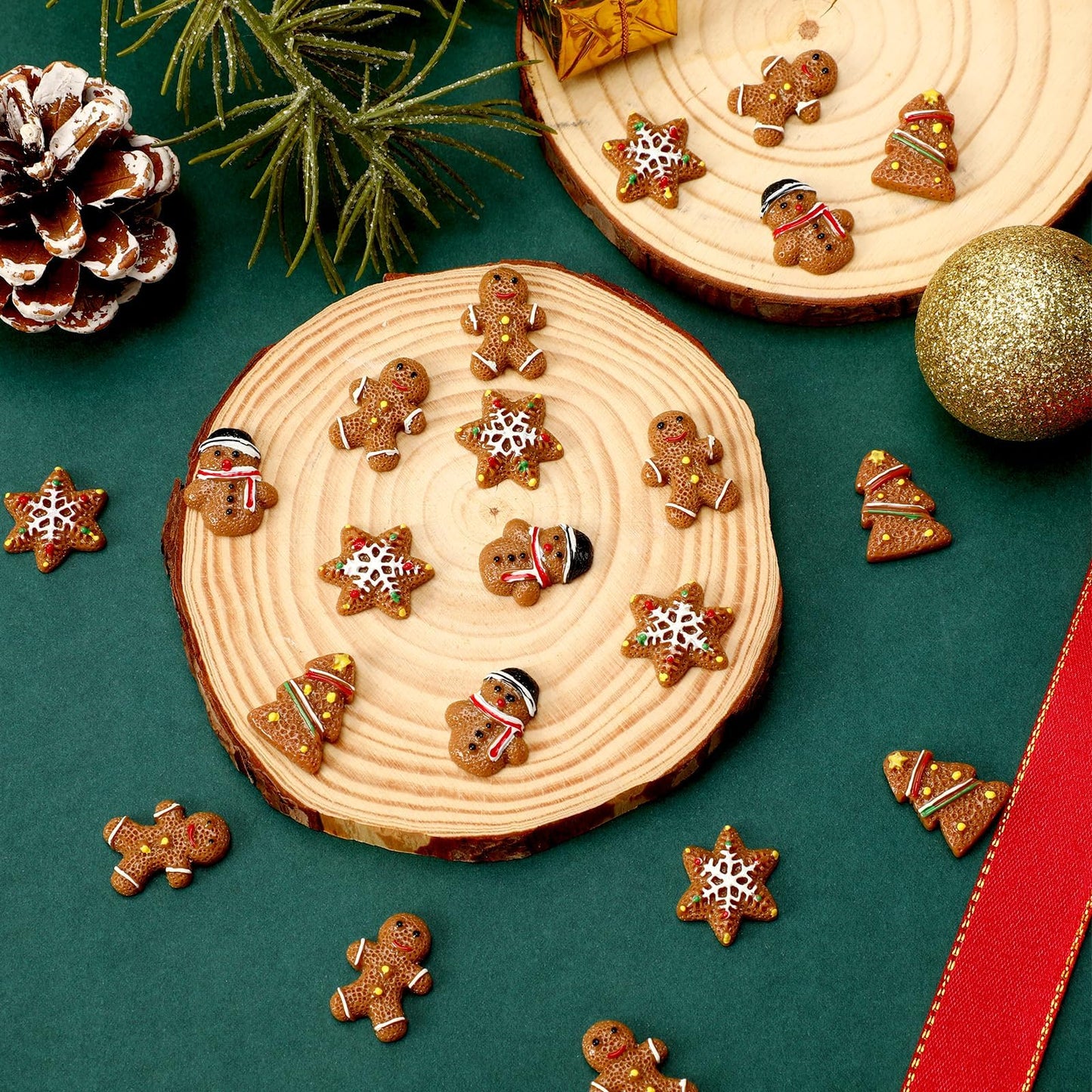 JUNEBRUSHS 80 Pcs Christmas Mini Resin Gingerbread Men – DIY Decor