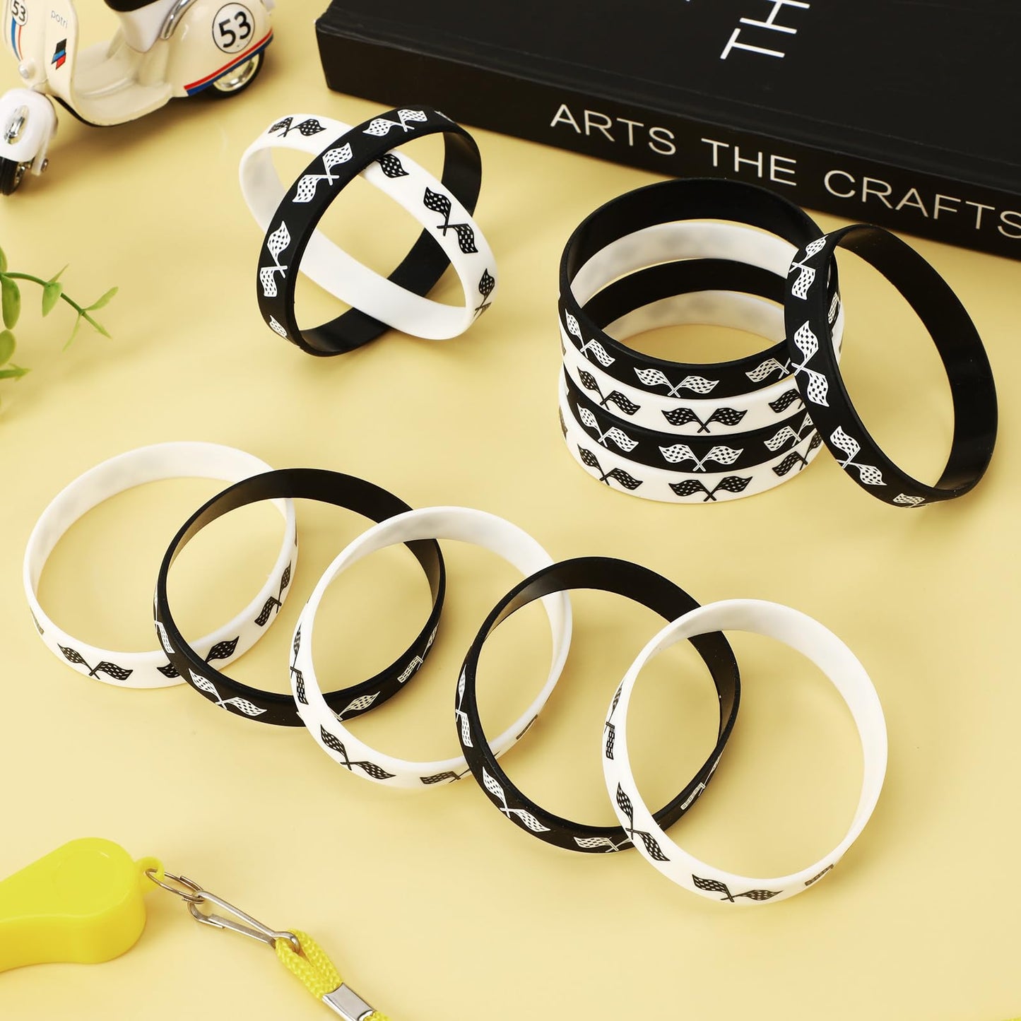JUNEBRUSHS 42Pcs Racing Car Silicone Wristbands – Party Favors