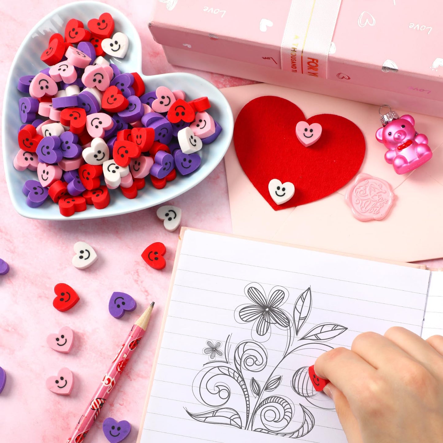 JUNEBRUSHS 150Pcs Mini Heart Erasers – Valentines Day Classroom Gifts & Party Favors