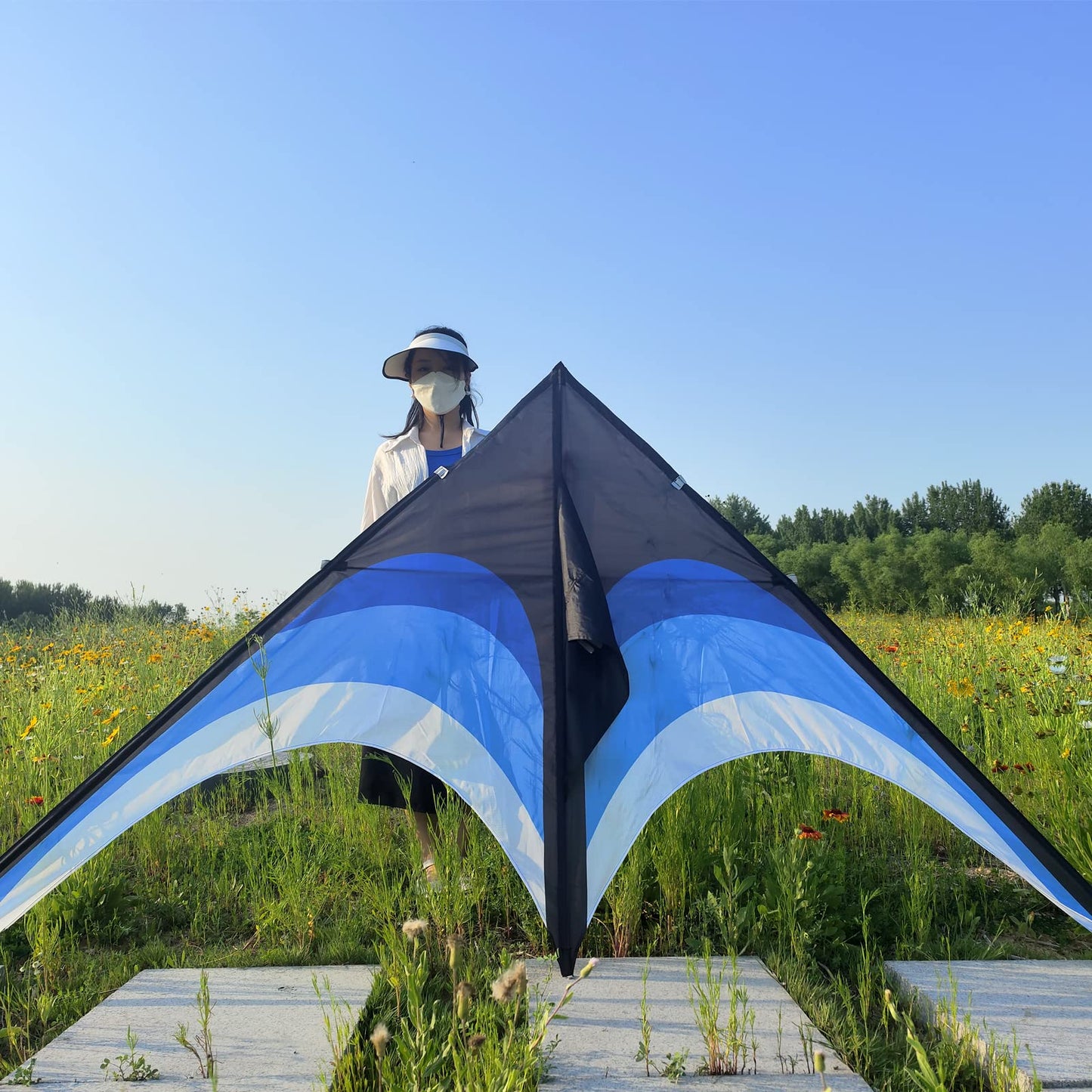 Kaiciuss Huge Delta Kite for Adults – 9ft Giant Single-Line with 30m Tail & 300ft Line (Blue)