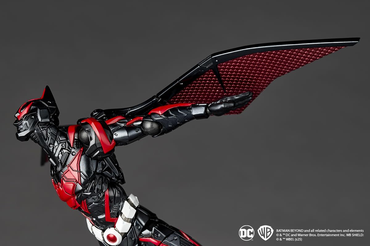 Kaiyodo Revoltech Amazing Yamaguchi Batman Beyond Action Figure