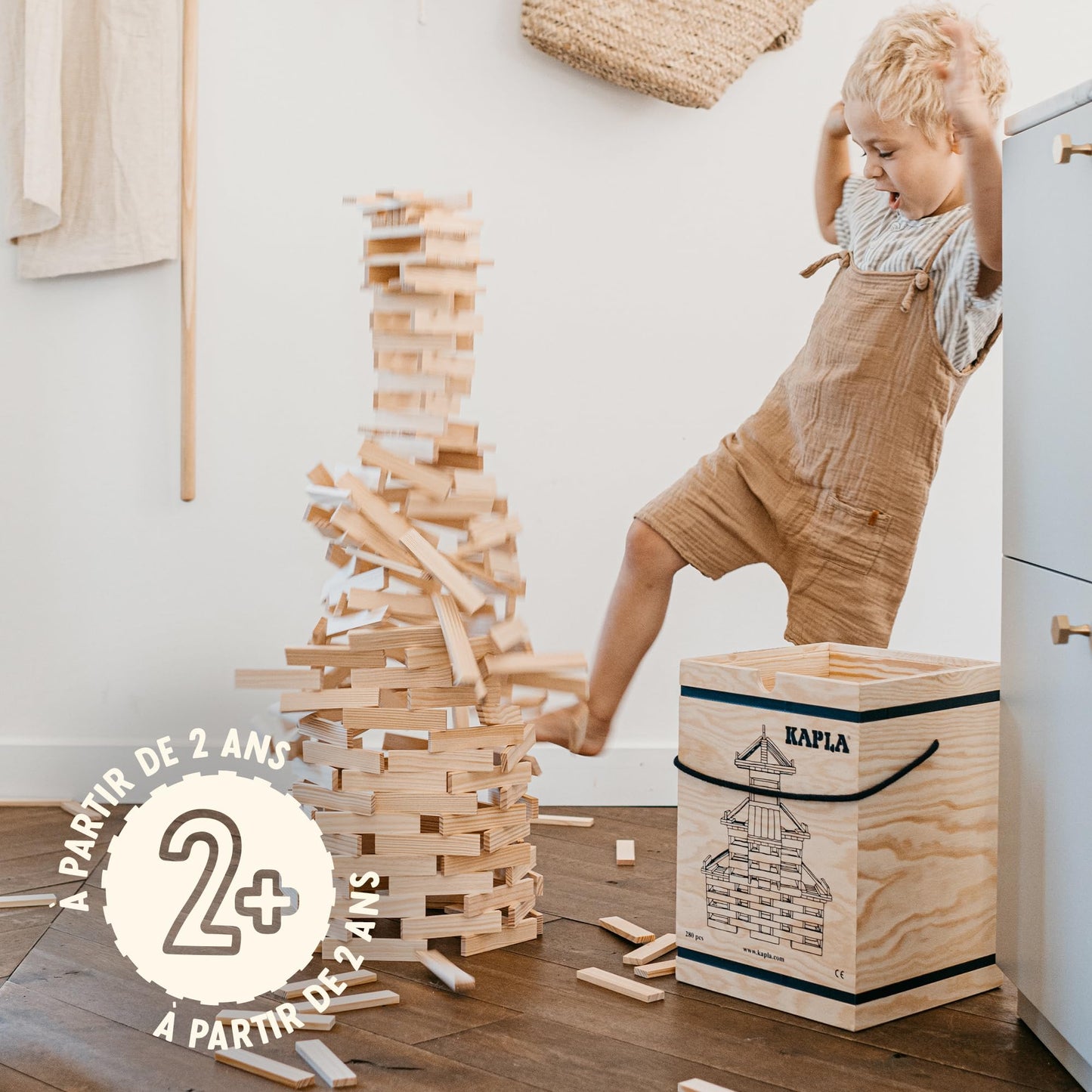 KAPLA Wooden Construction Set - 280 Marine Pine Planks in Chest with Art Book | Ages 3+ | Eco-Friendly
