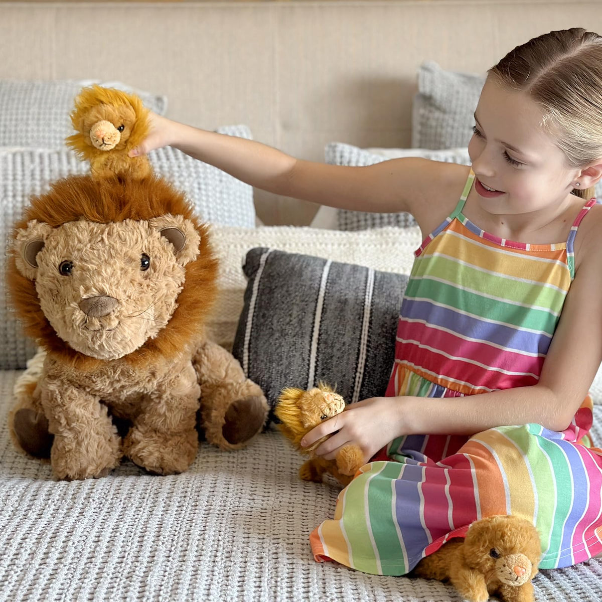 Karister Lion Plush Toy - 17.7-inch Mother Lion with 3 Baby Cubs | Safari Plushies Gift