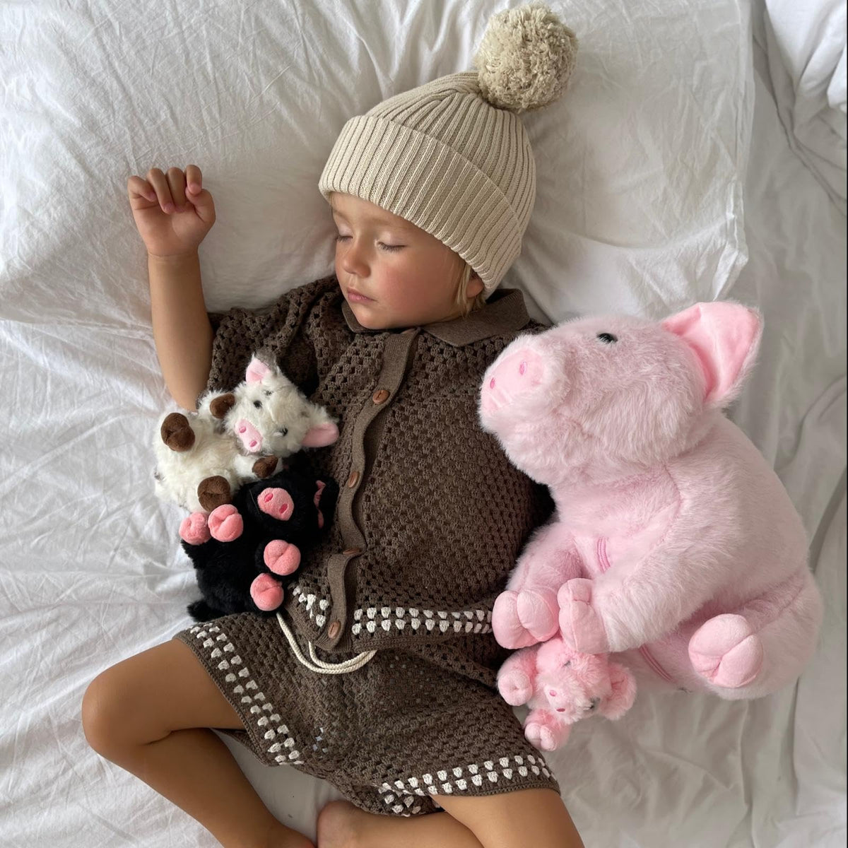 Karister 5Pcs Pig Stuffed Animal Set — 16-Inch Mommy Pig with 4 Baby Pigs