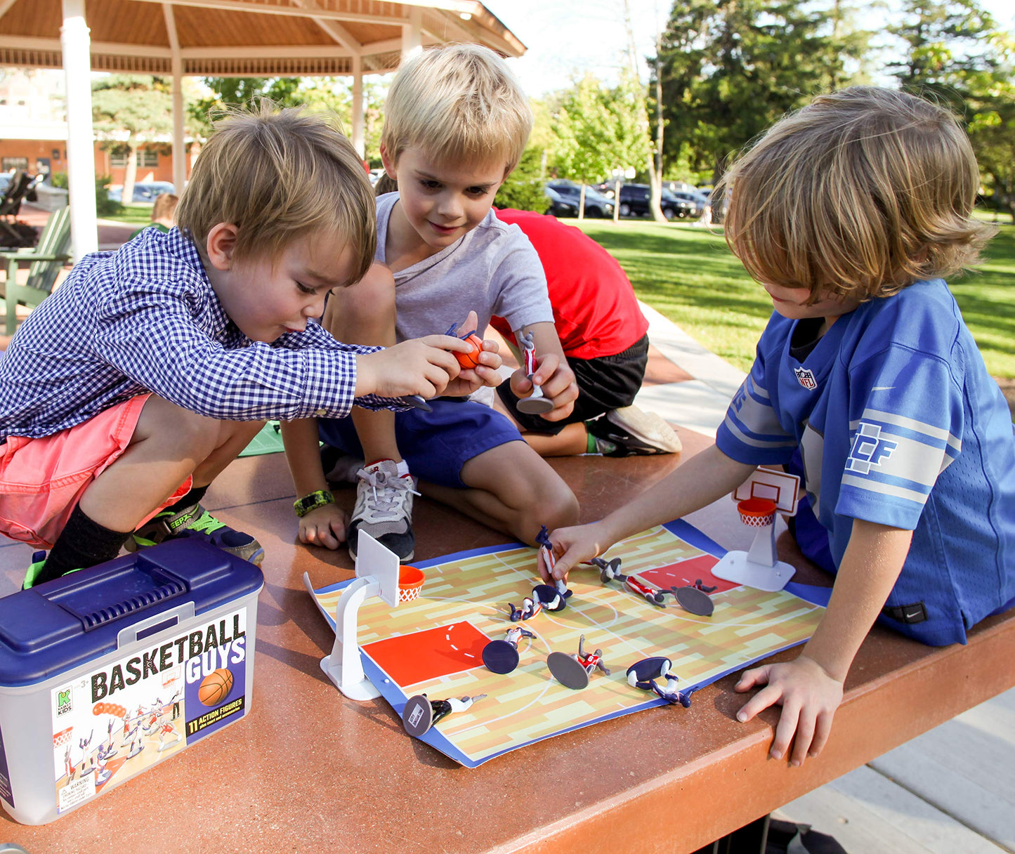 Kaskey Kids Basketball Guys: Red vs Blue 21-Piece Set | Ages 3+