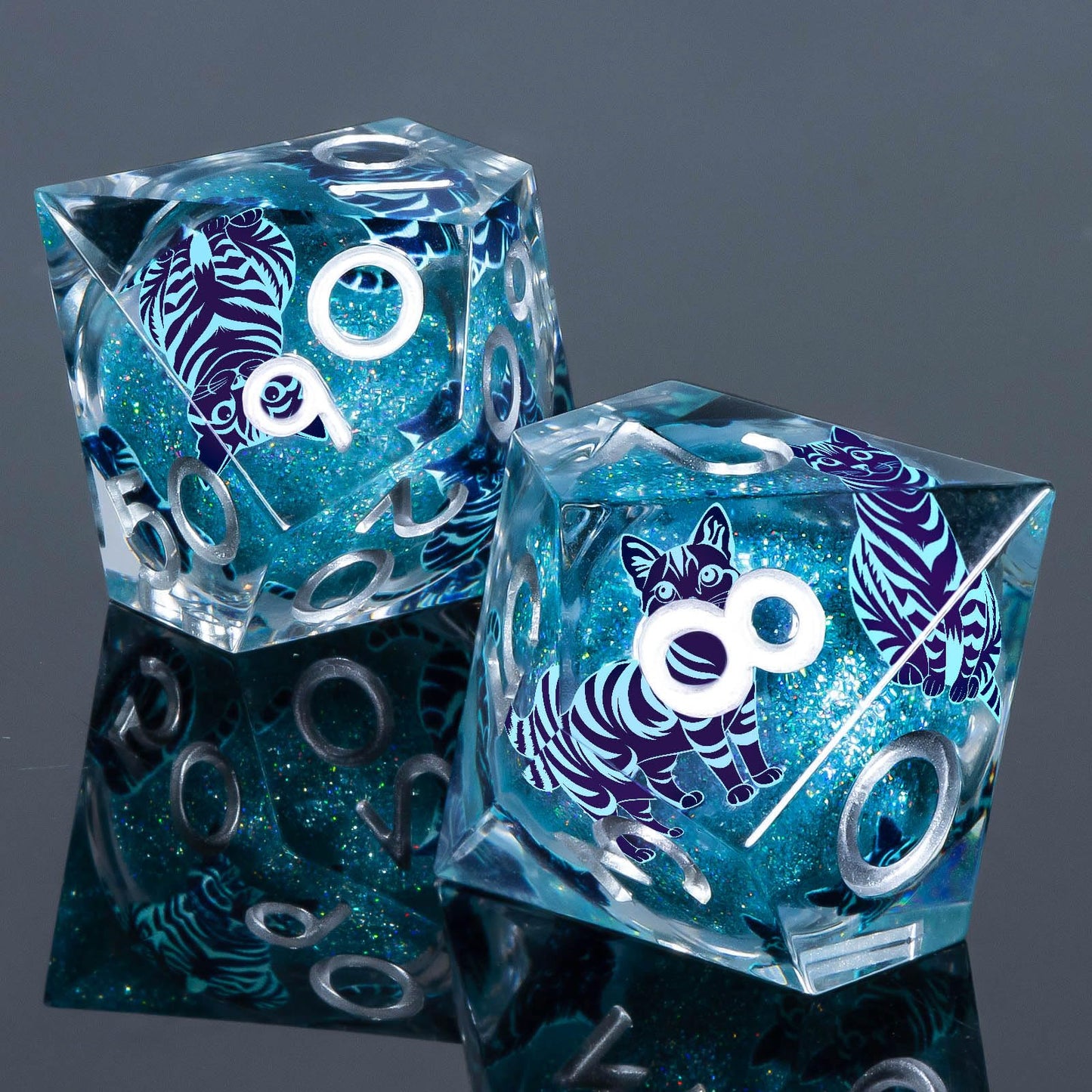 KERWELLSI Cat Liquid Core DND Dice Set - 7Pcs Blue Resin D&D Dice with Sharp Edges & Gift Box
