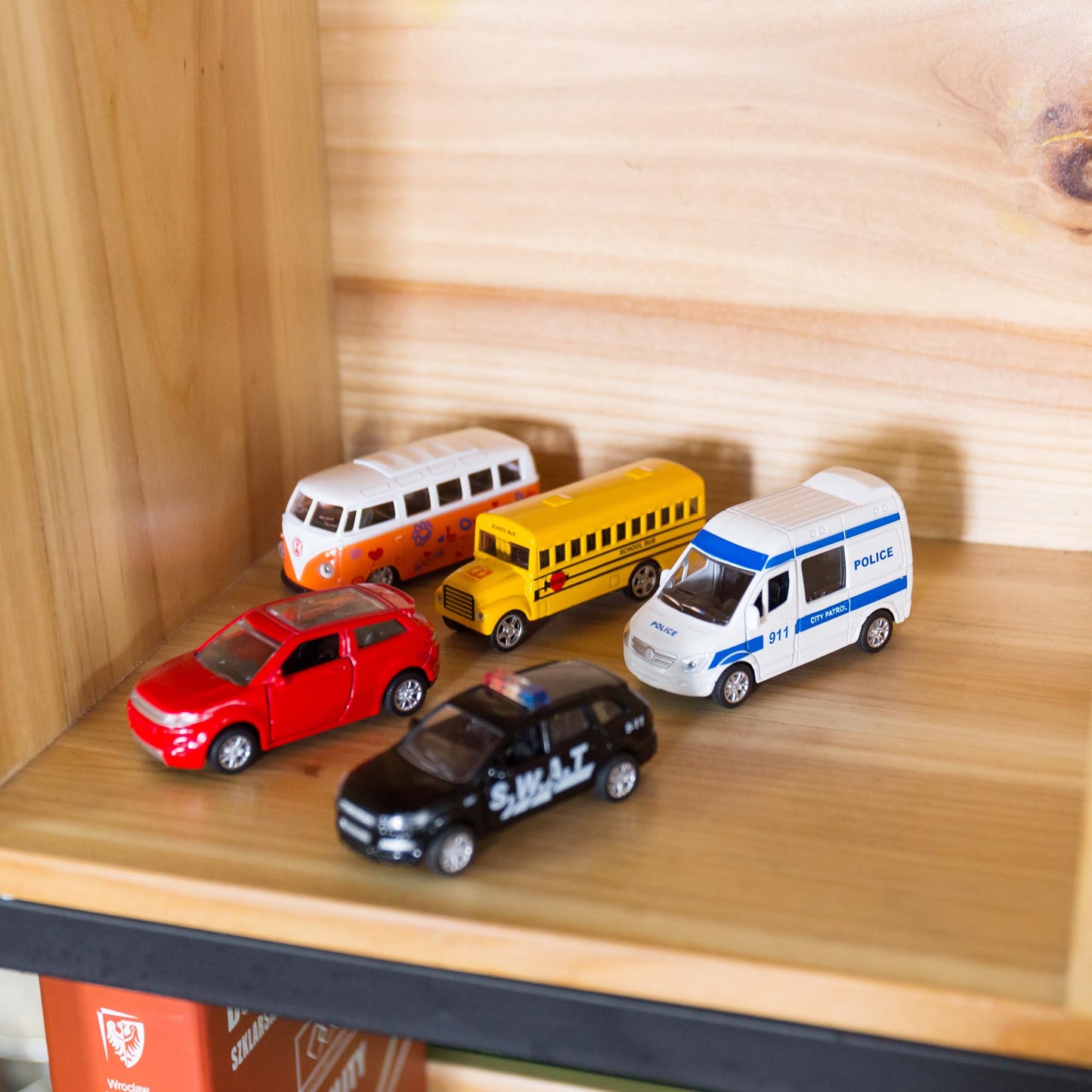 KIDAMI Die-cast 5-Car Set — Openable Doors, Pull-Back Action, Gift Pack