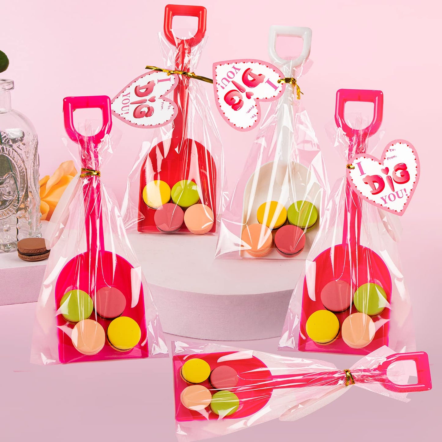 KIDDOKIDS 36-Pack Valentine's Day Cards with Shovels & Bags – Non-Candy Classroom Gifts